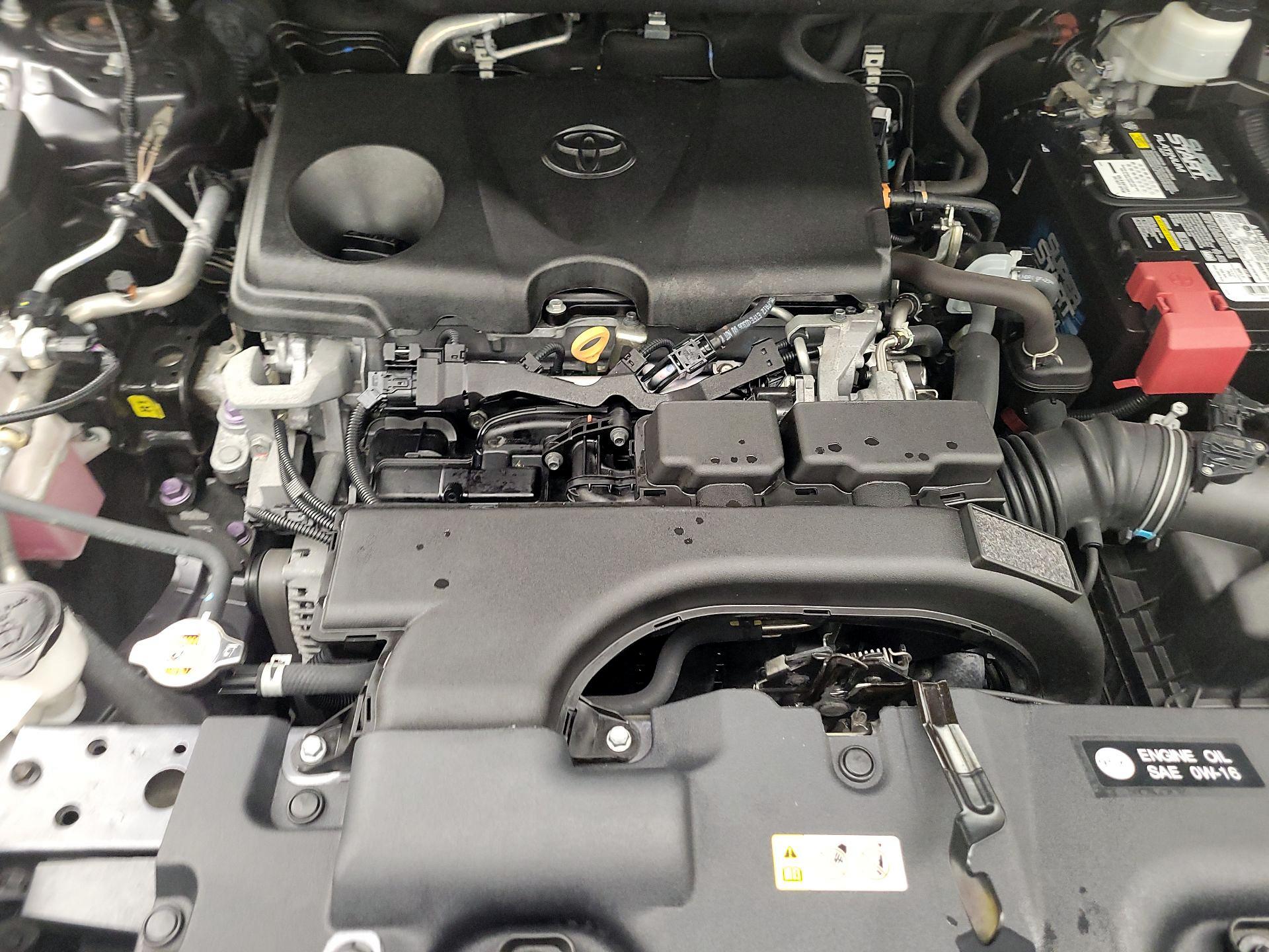 Thumbnail: 2020 Toyota RAV4 - 17