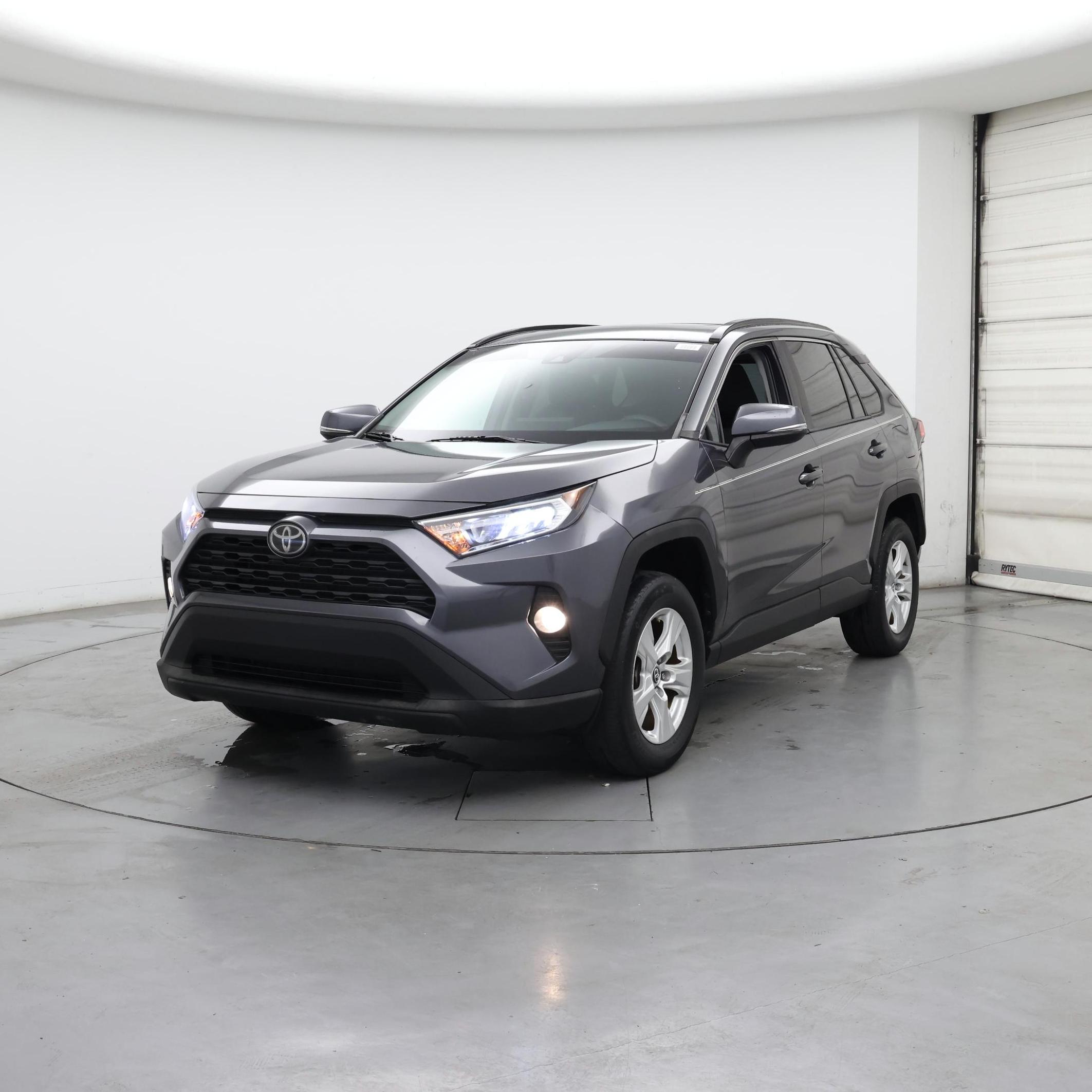 Thumbnail: 2020 Toyota RAV4 - 4