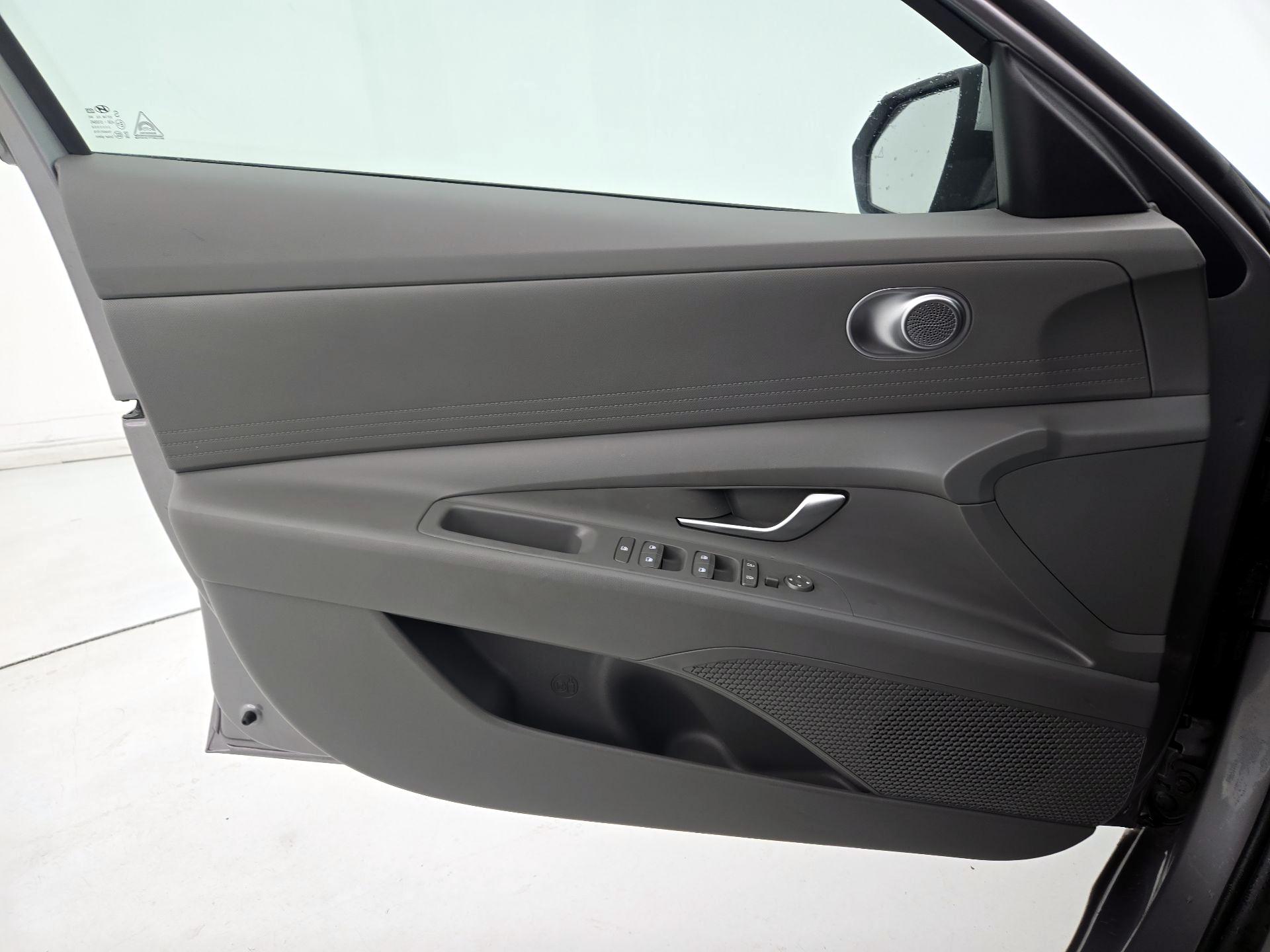 Thumbnail: 2024 Hyundai Elantra - 12