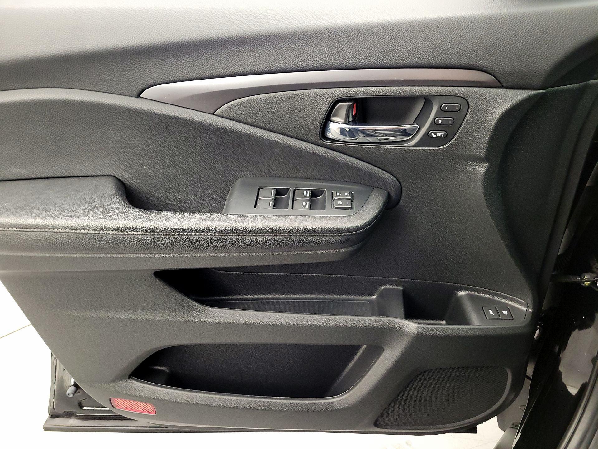 Thumbnail: 2022 Honda Pilot - 12