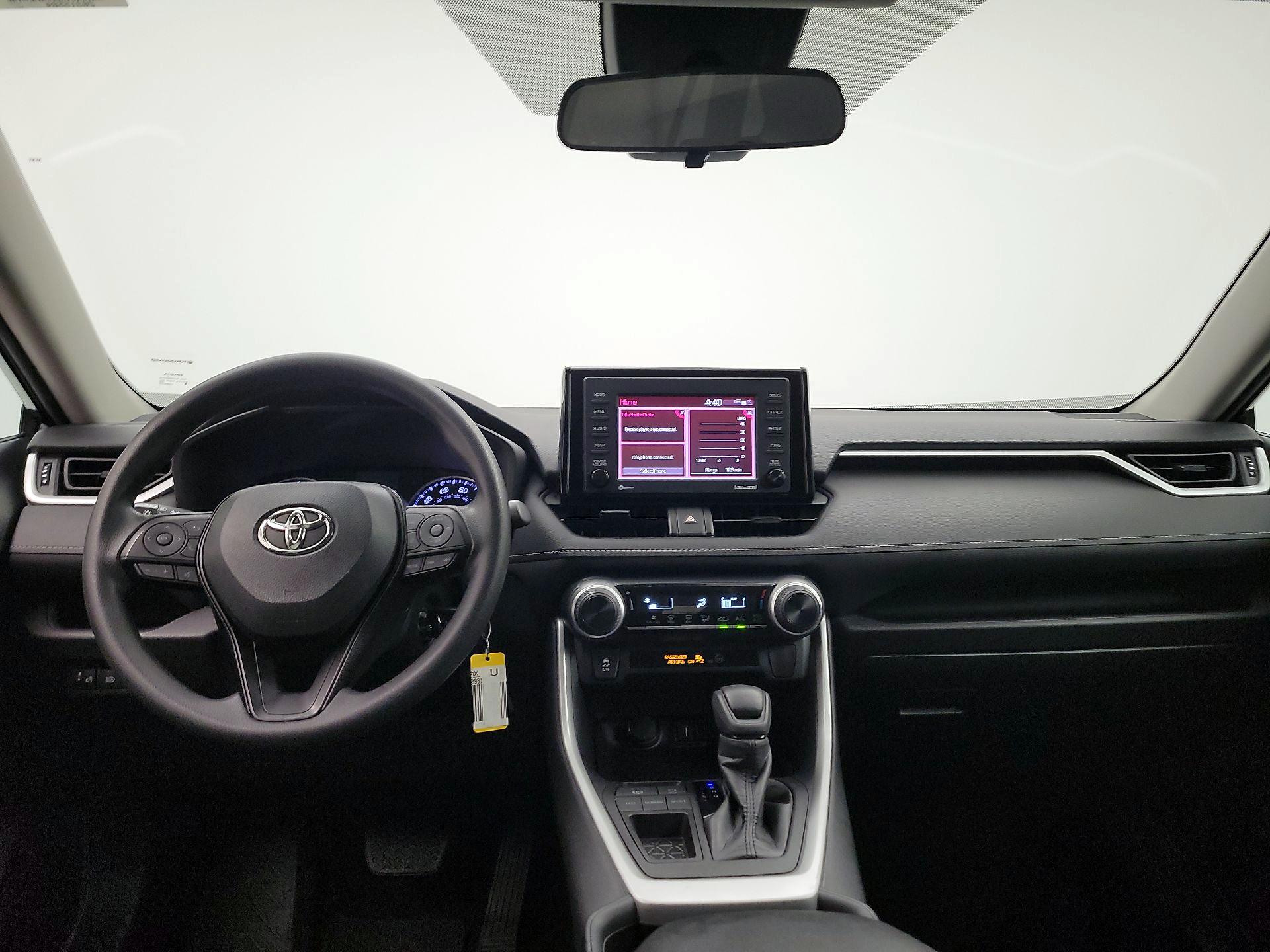 Thumbnail: 2021 Toyota RAV4 - 9