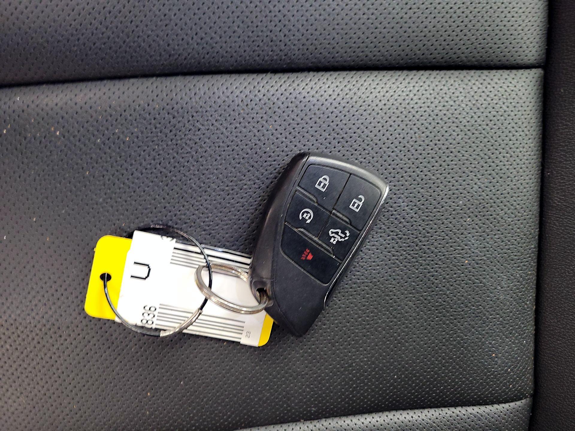 Thumbnail: 2023 GMC Sierra 1500 - 19