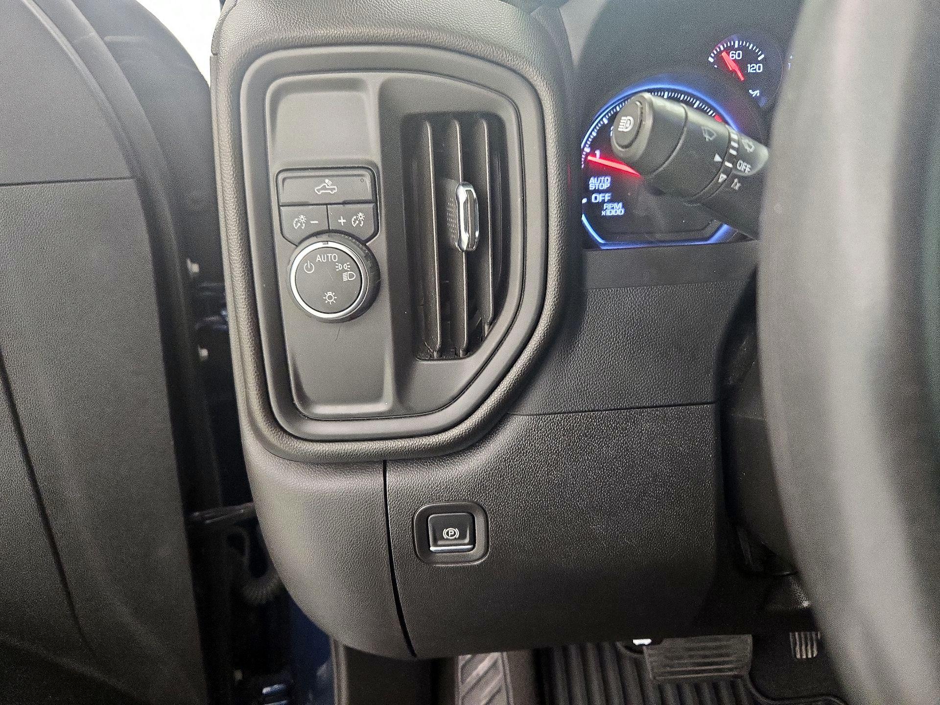 Thumbnail: 2022 Chevrolet Silverado 1500 - 13