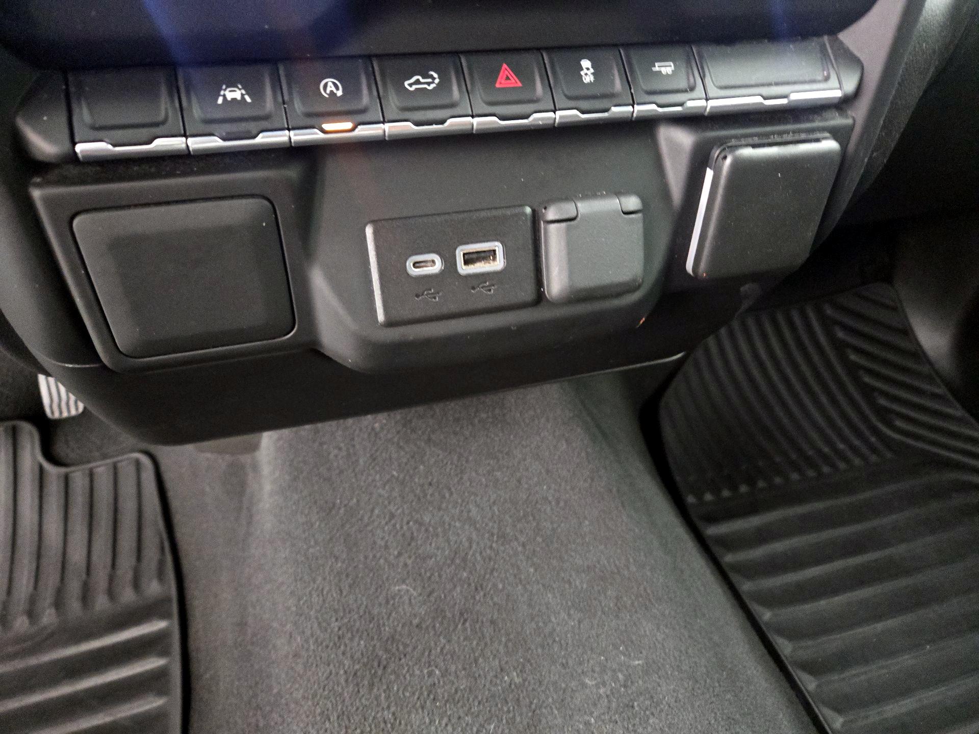 Thumbnail: 2022 Chevrolet Silverado 1500 - 18