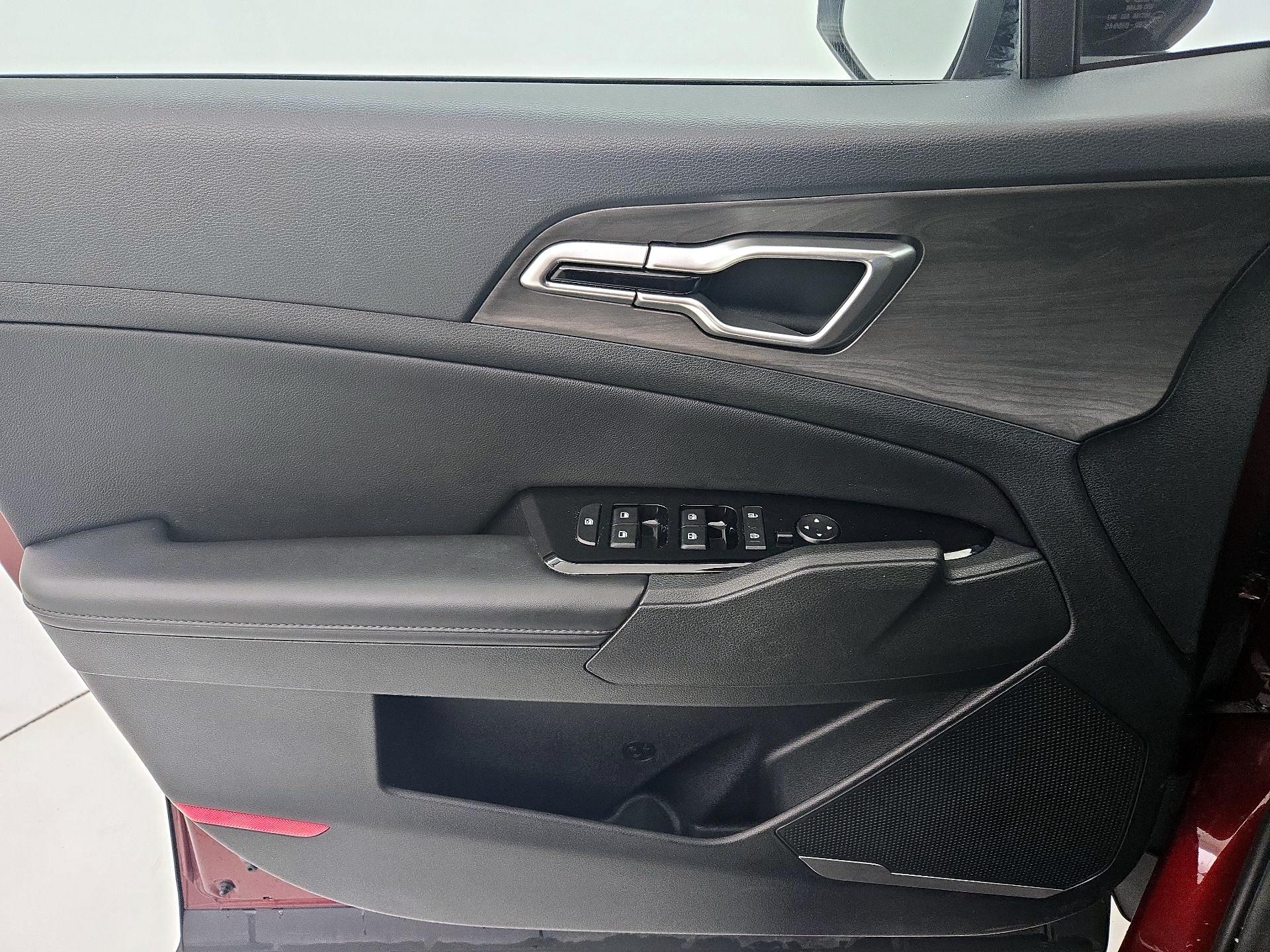 Thumbnail: 2023 Kia Sportage - 12