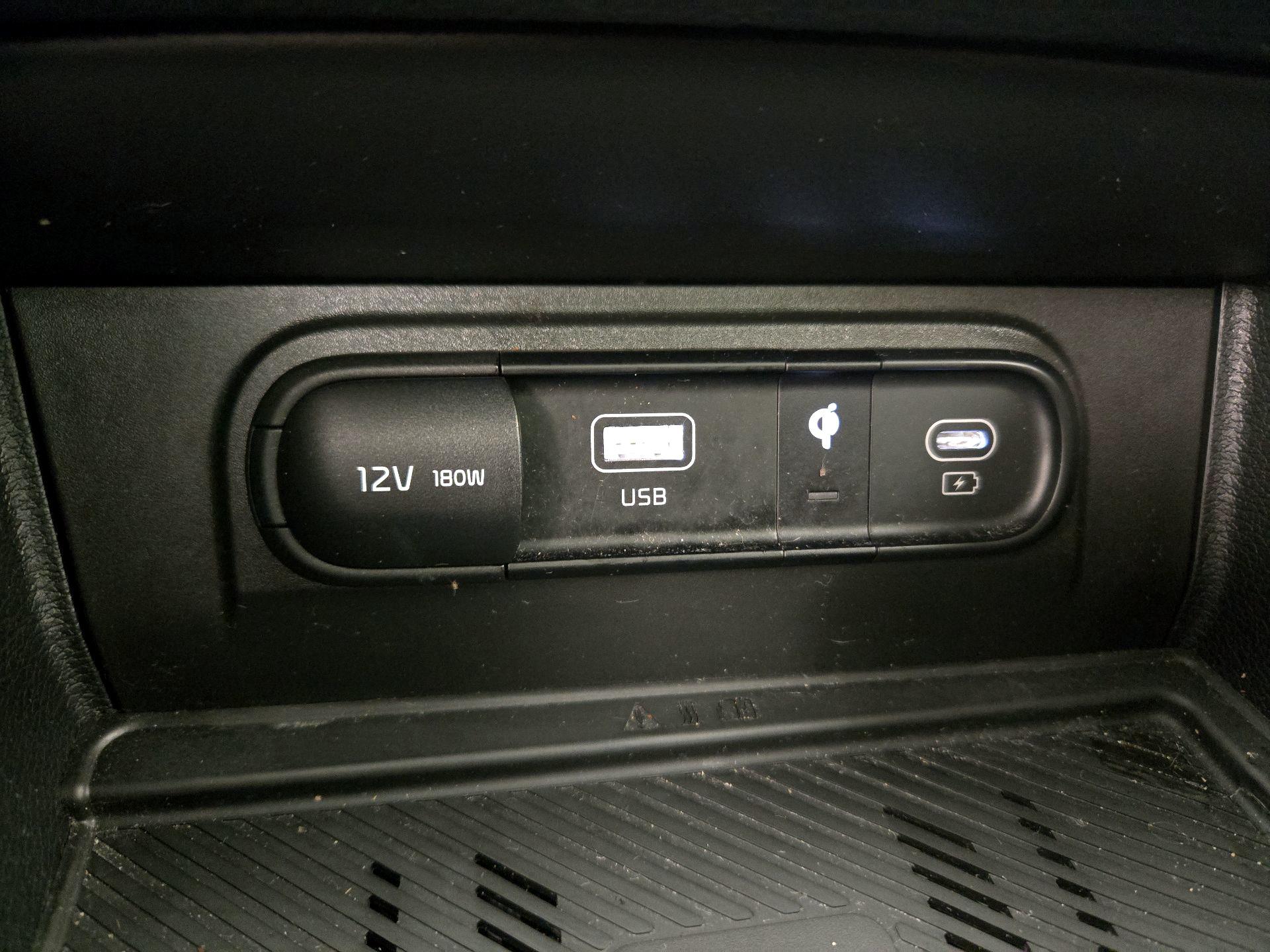 Thumbnail: 2023 Kia Sportage - 19