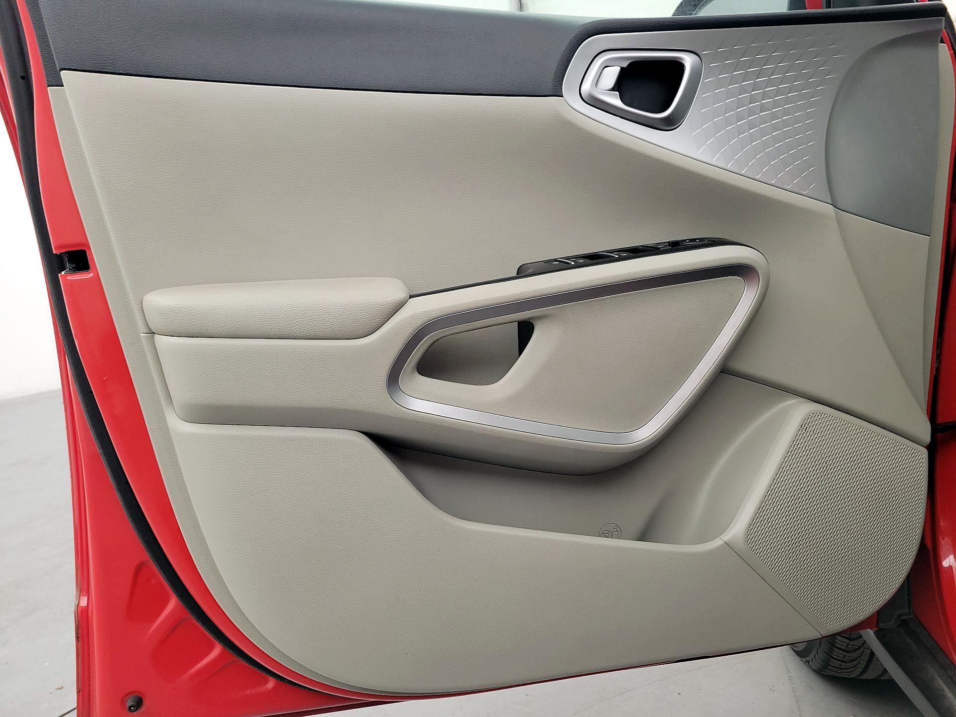 Thumbnail: 2020 Kia Soul - 12