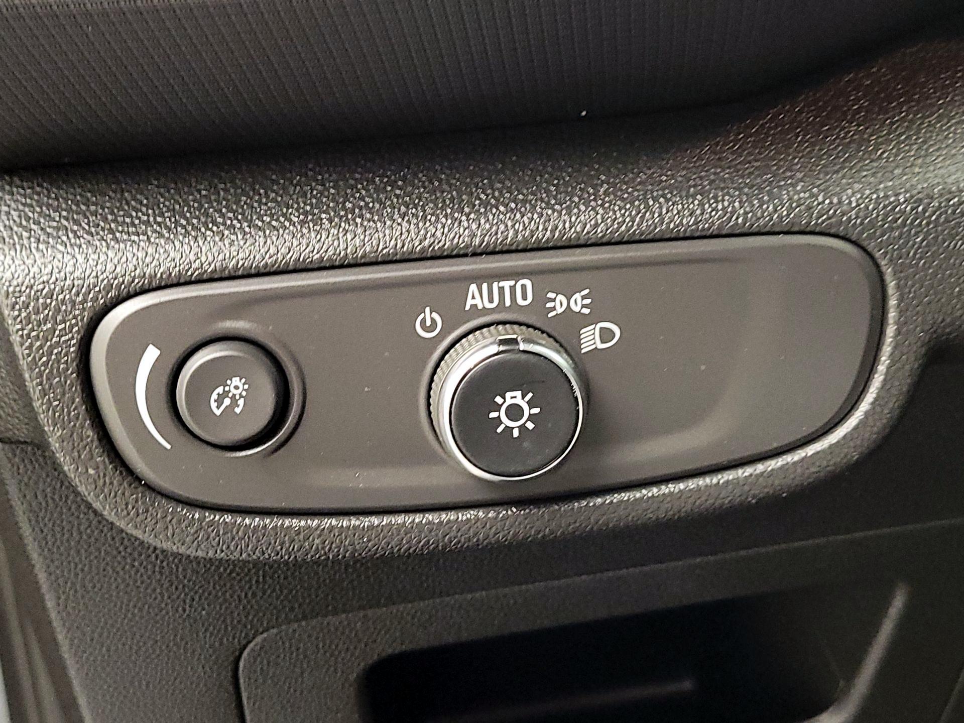 Thumbnail: 2021 Chevrolet TrailBlazer - 13