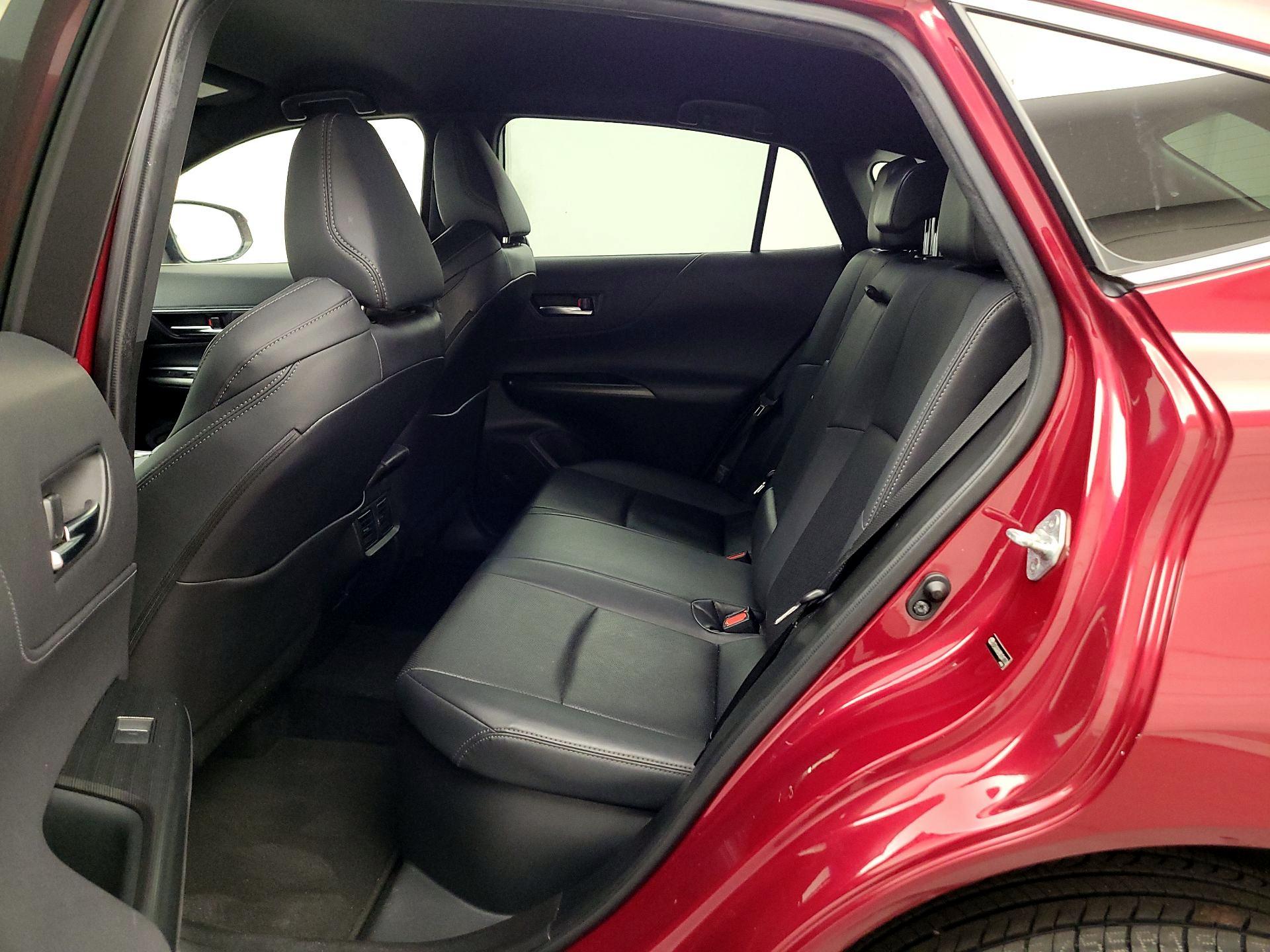 Thumbnail: 2021 Toyota Venza - 19