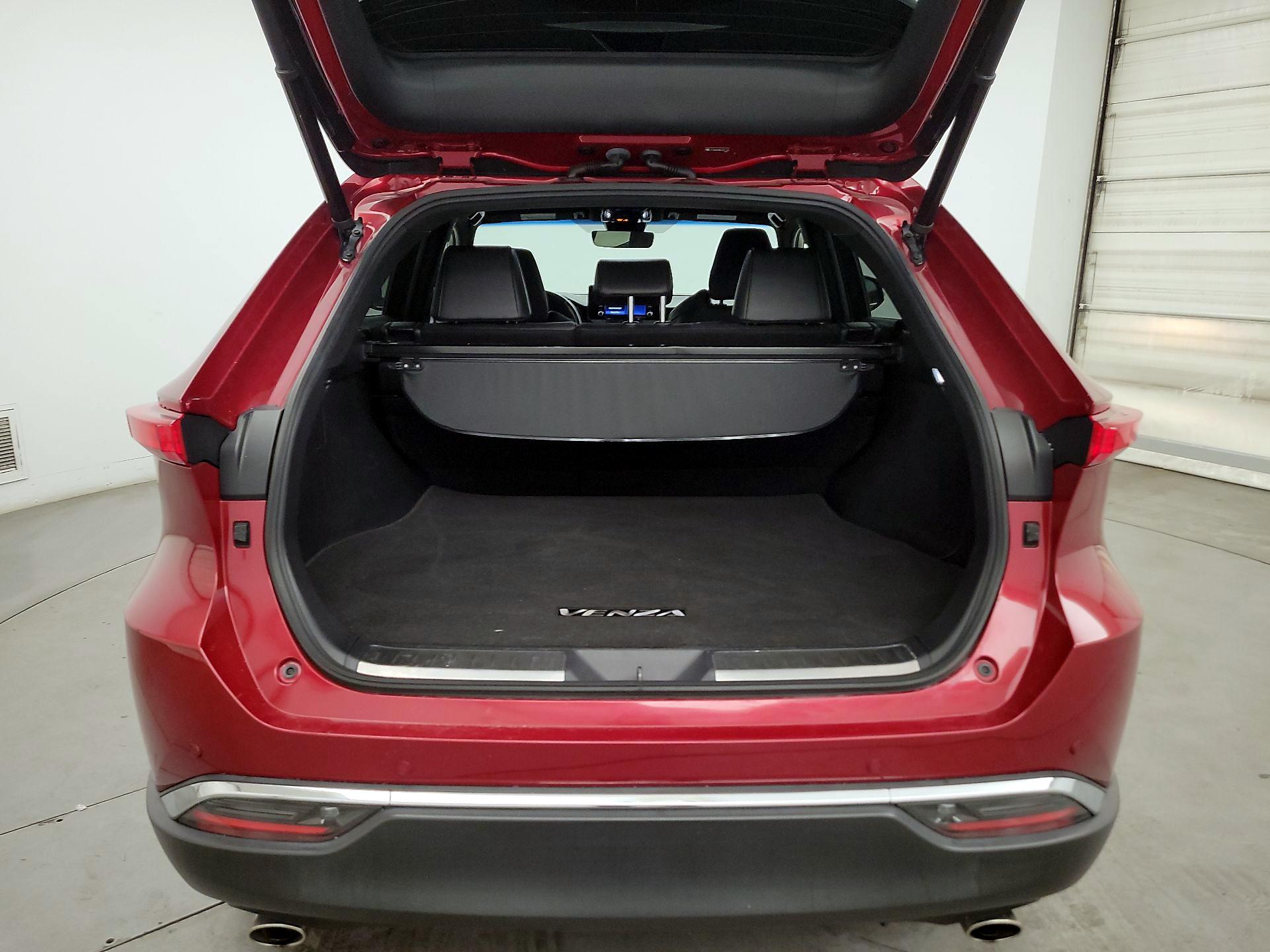 Thumbnail: 2021 Toyota Venza - 20