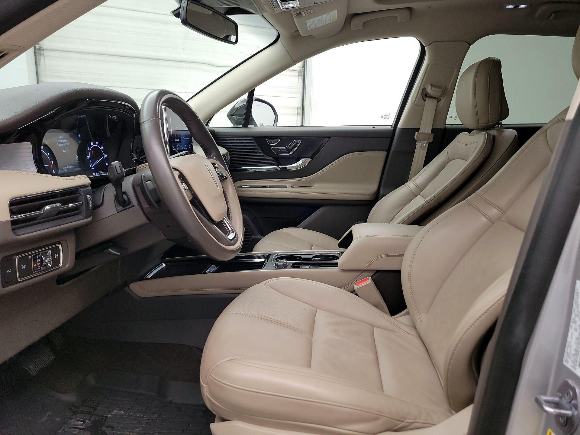 Thumbnail: 2020 Lincoln Corsair - 11