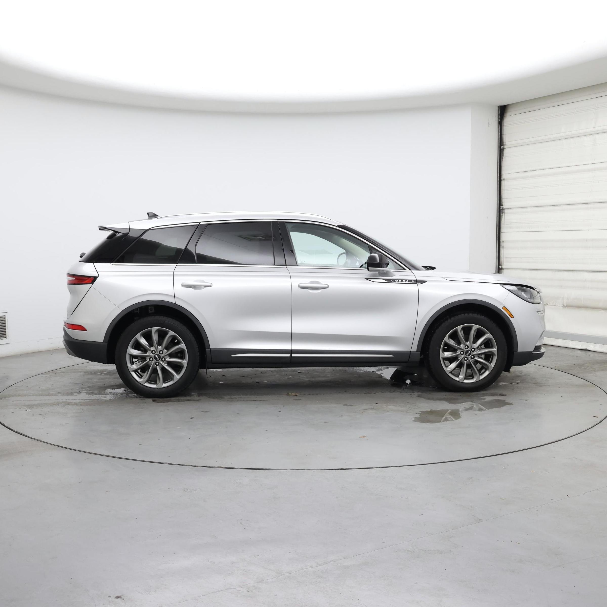 Thumbnail: 2020 Lincoln Corsair - 7