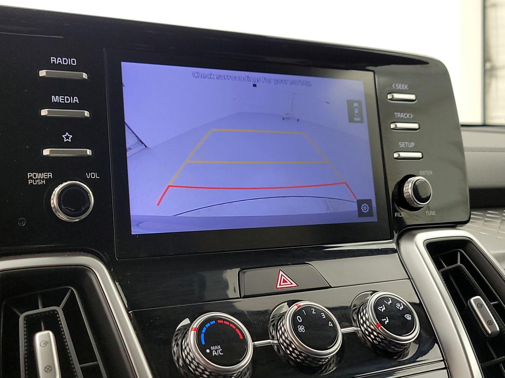 Thumbnail: 2021 Kia Sorento - 14