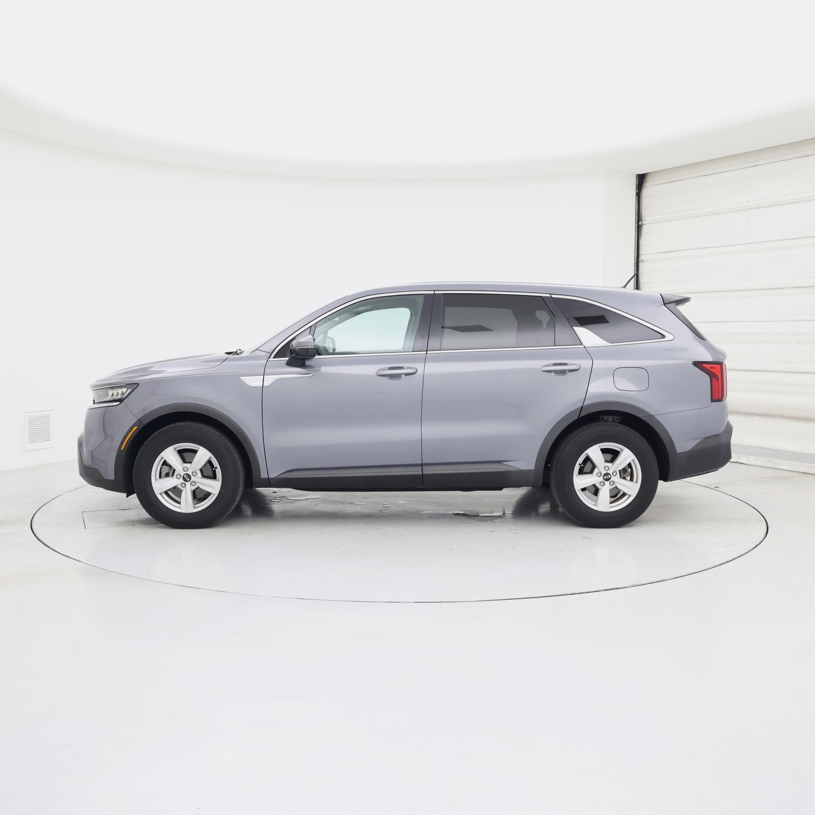 Thumbnail: 2021 Kia Sorento - 3