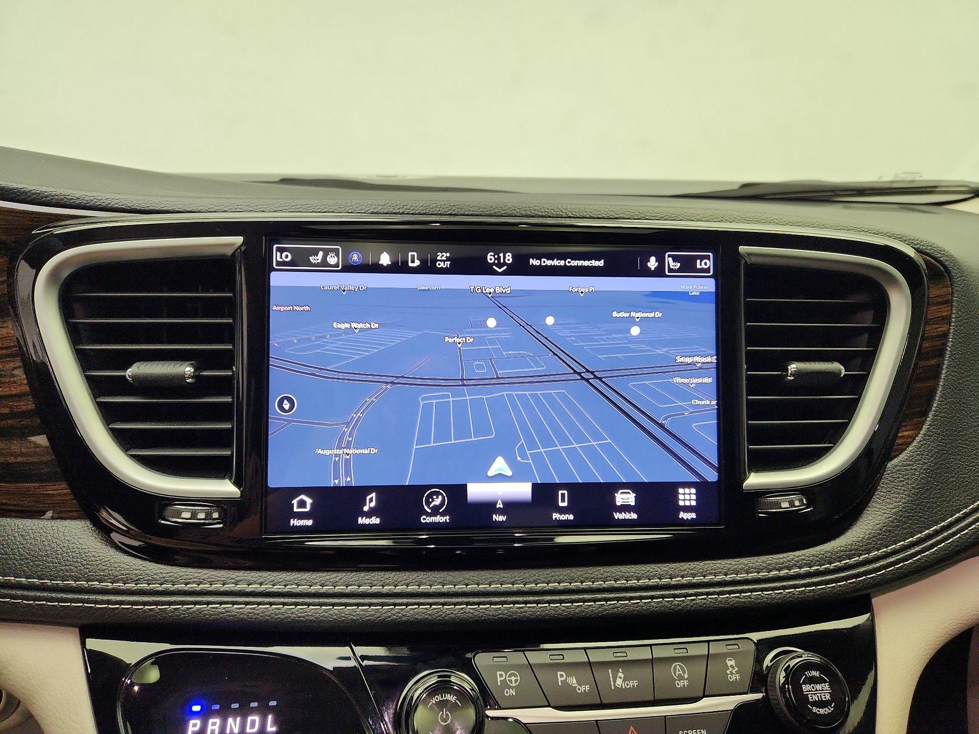 Thumbnail: 2023 Chrysler Pacifica - 14