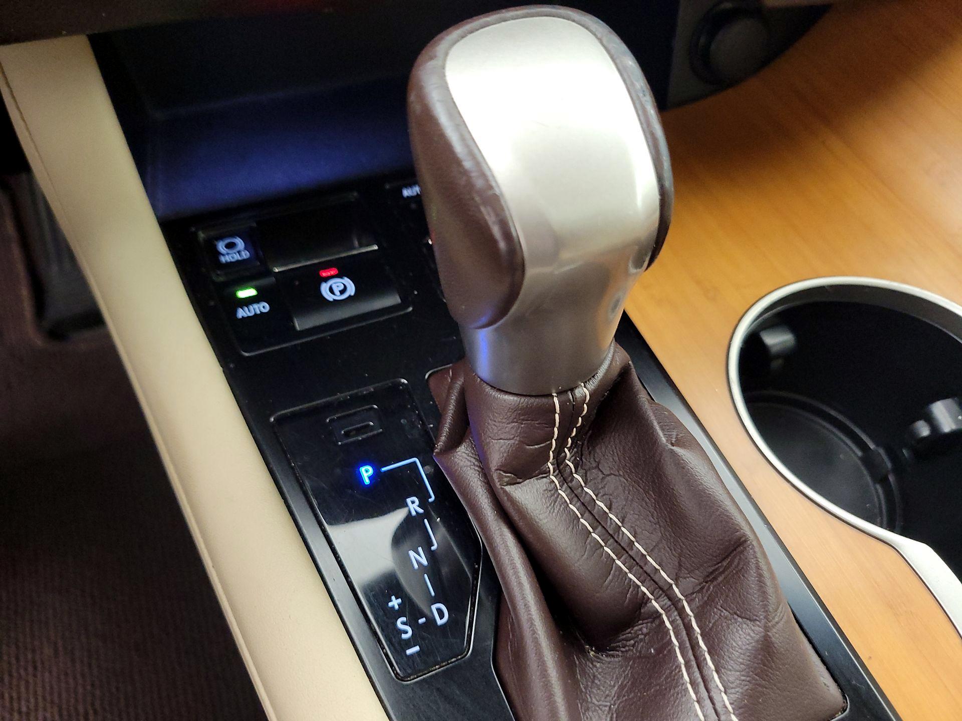 Thumbnail: 2019 Lexus RX - 18