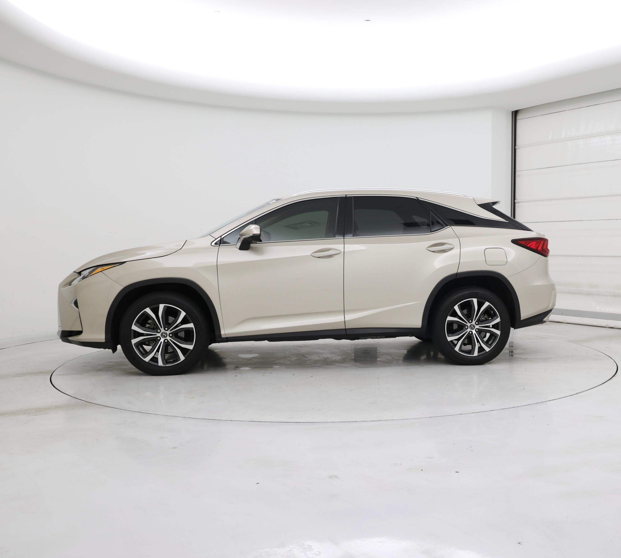 Thumbnail: 2019 Lexus RX - 3