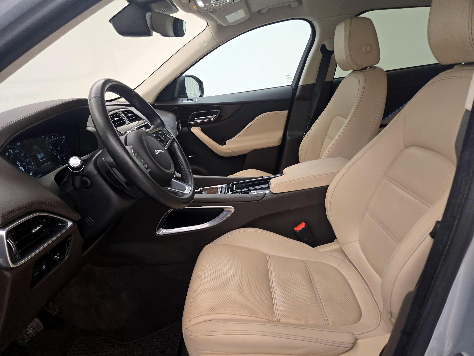 Thumbnail: 2020 Jaguar F-Pace - 11