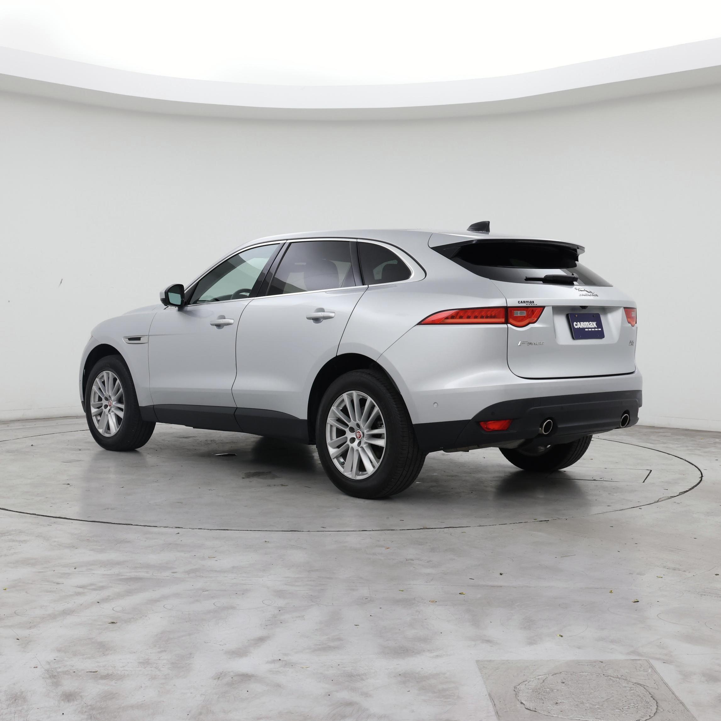 Thumbnail: 2020 Jaguar F-Pace - 2
