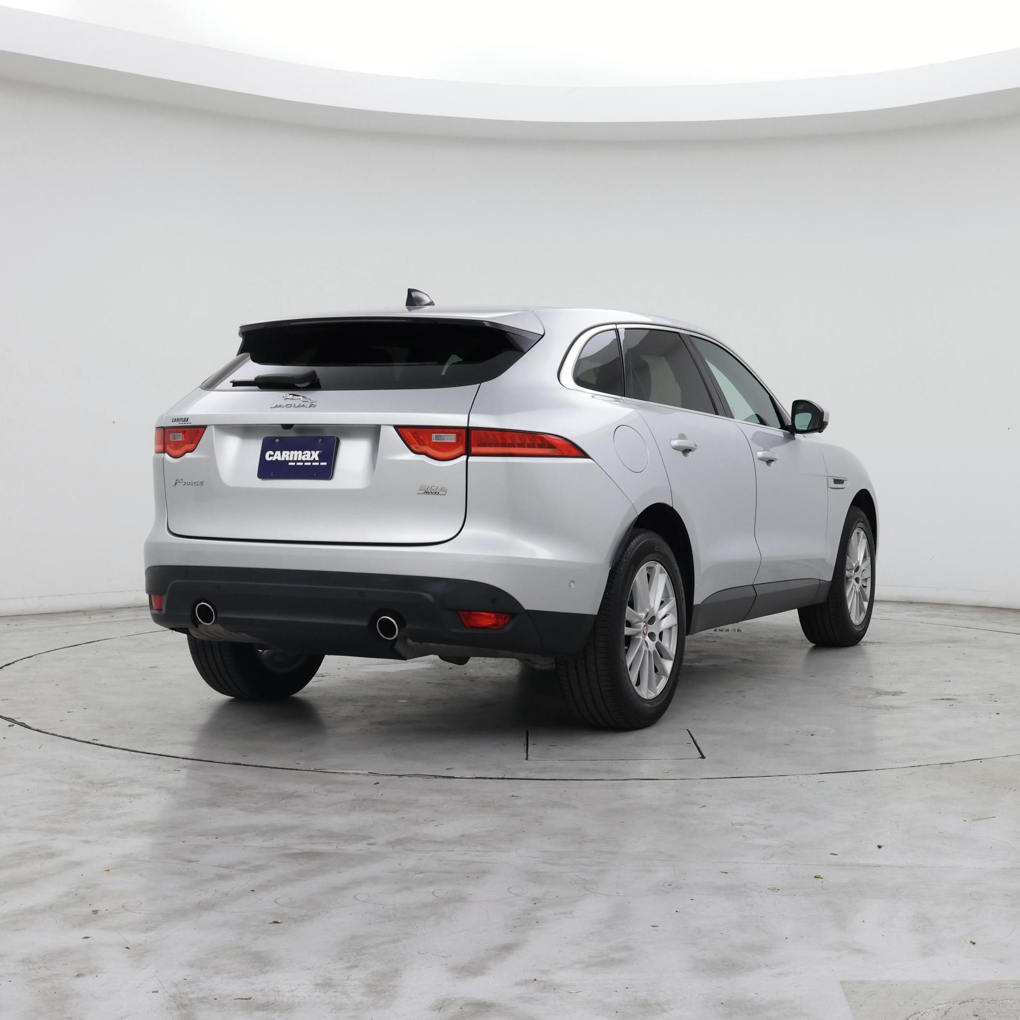 Thumbnail: 2020 Jaguar F-Pace - 8