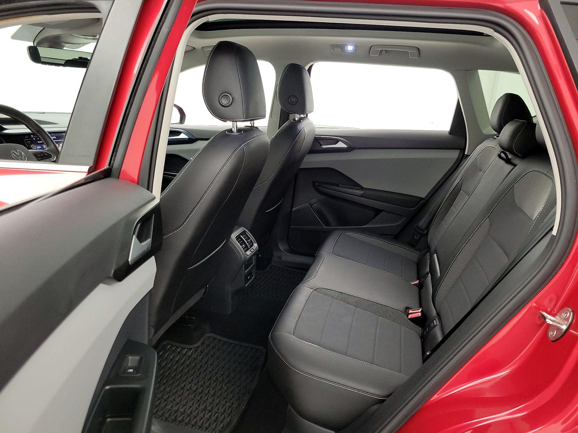 Thumbnail: 2023 Volkswagen Taos - 20