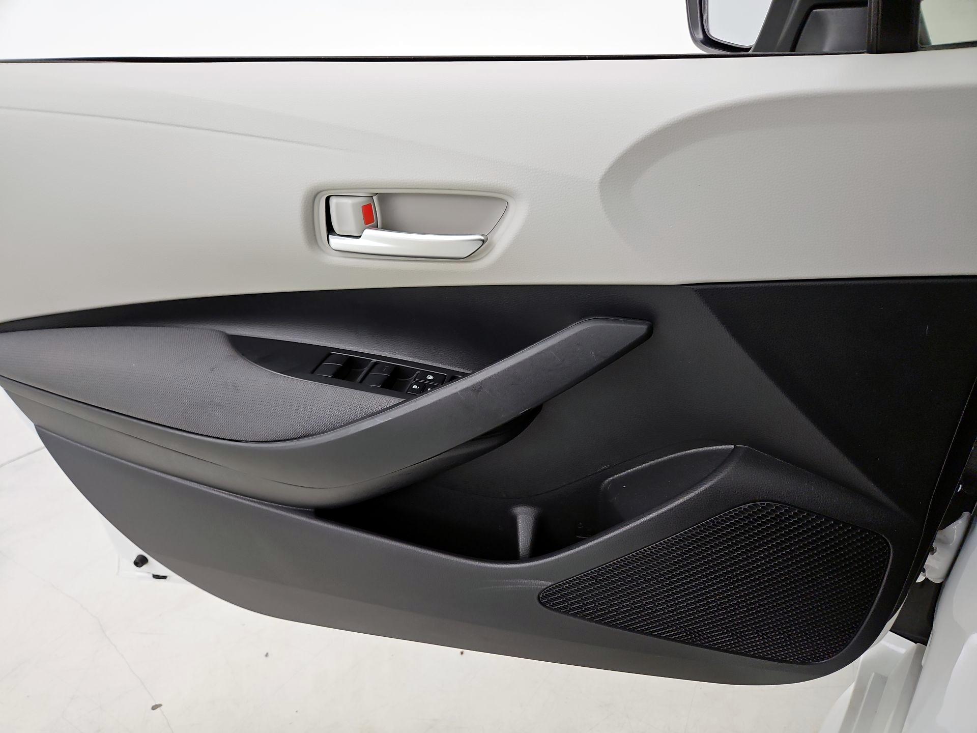 Thumbnail: 2020 Toyota Corolla - 12