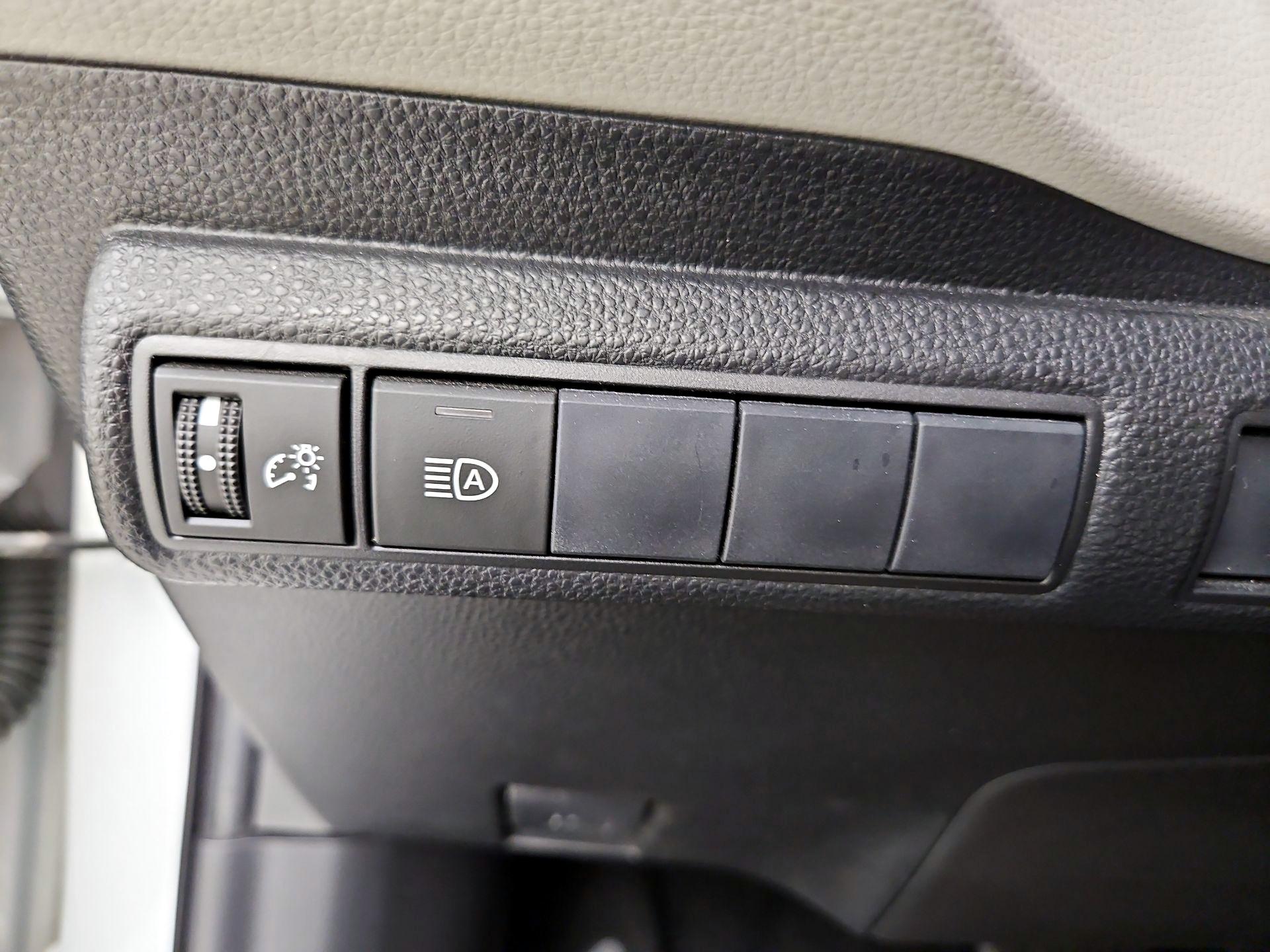 Thumbnail: 2020 Toyota Corolla - 13