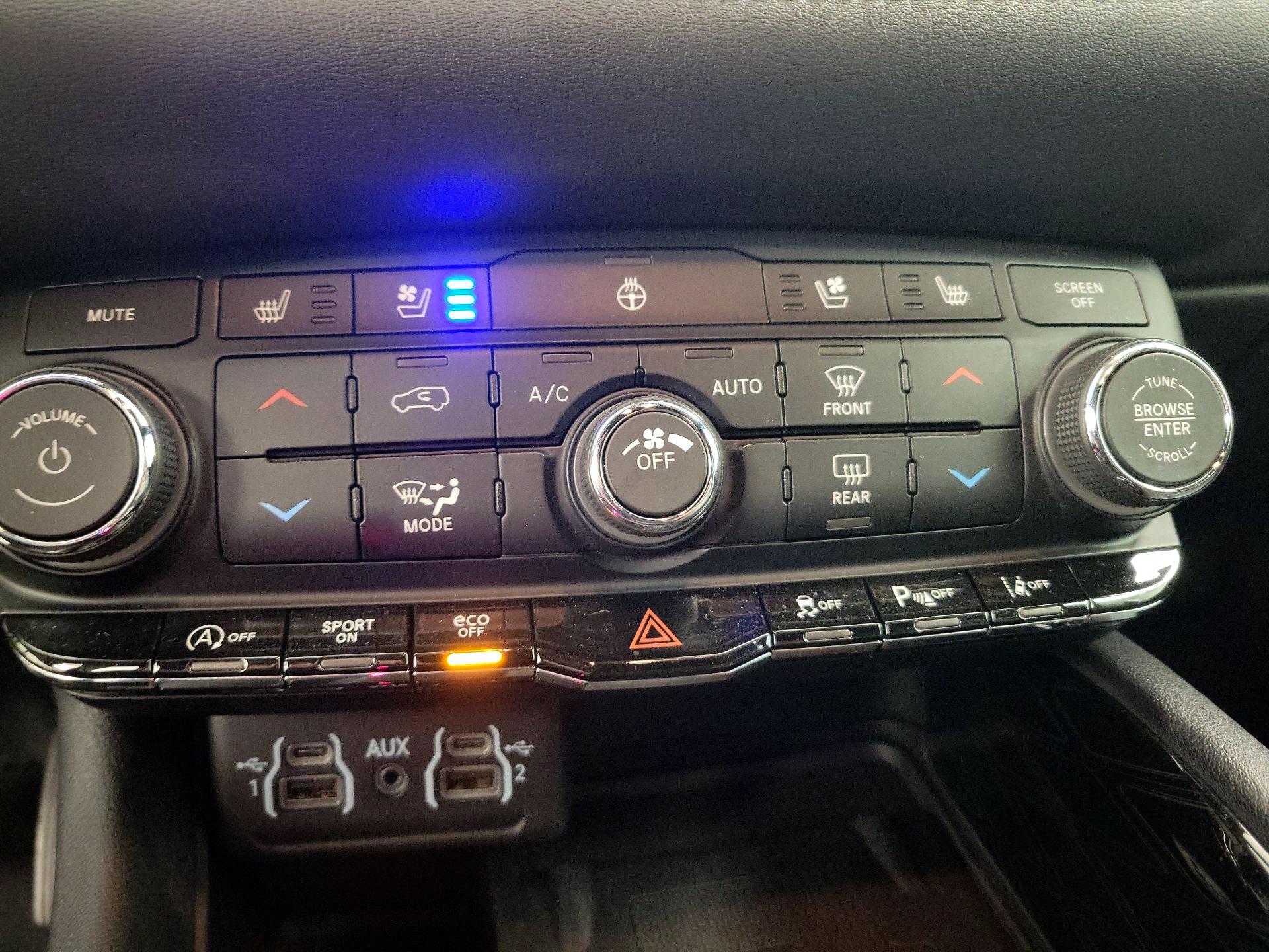 Thumbnail: 2021 Dodge Durango - 17