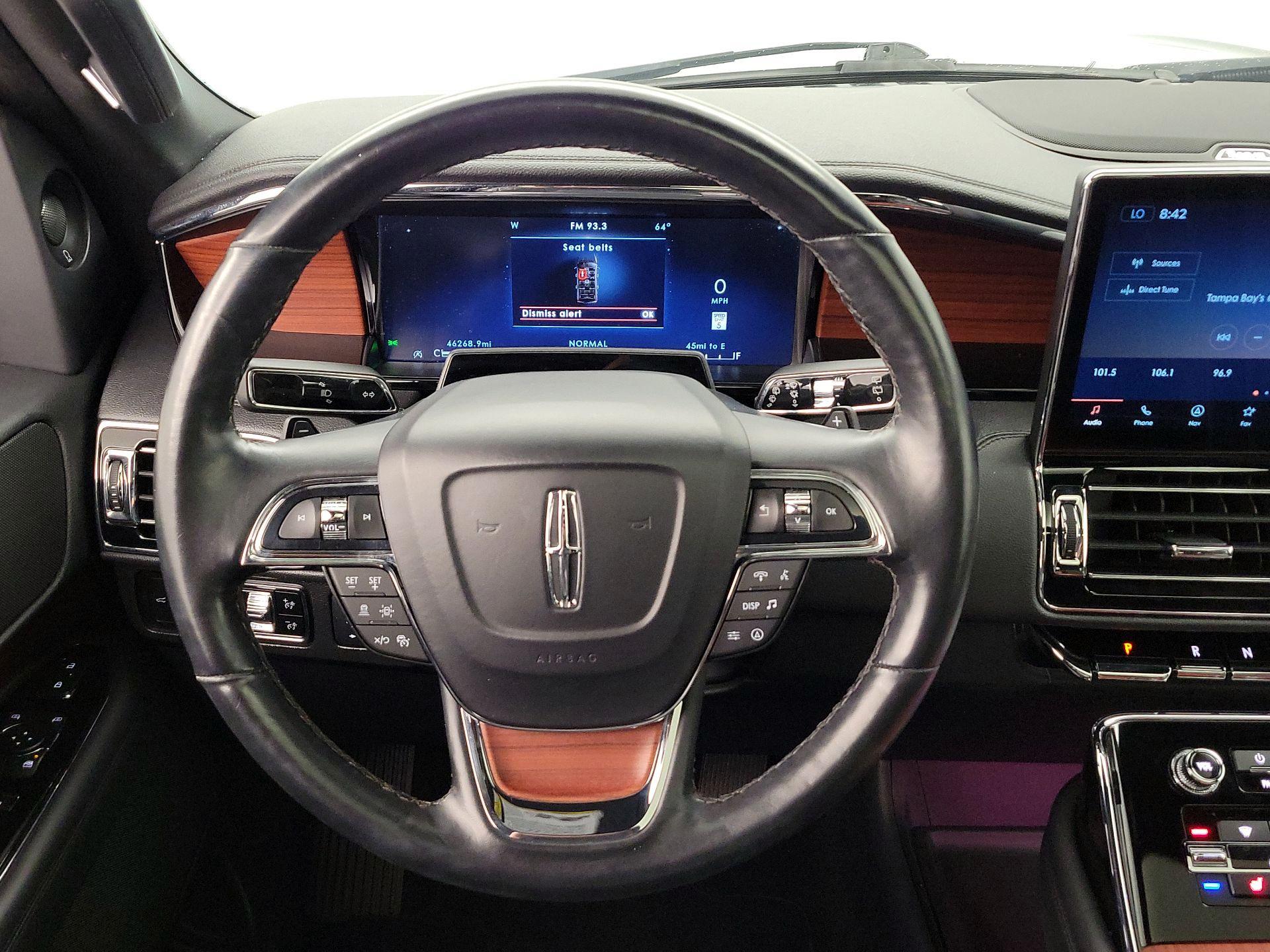 Thumbnail: 2024 Lincoln Navigator - 10