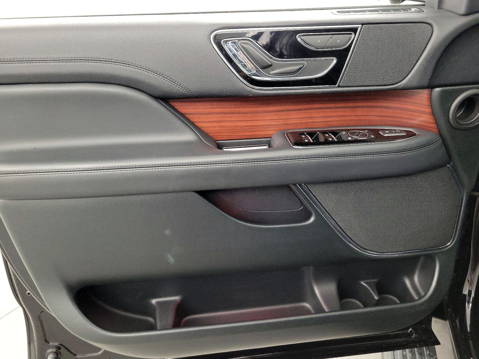2024 Lincoln Navigator Premiere - Photo 13