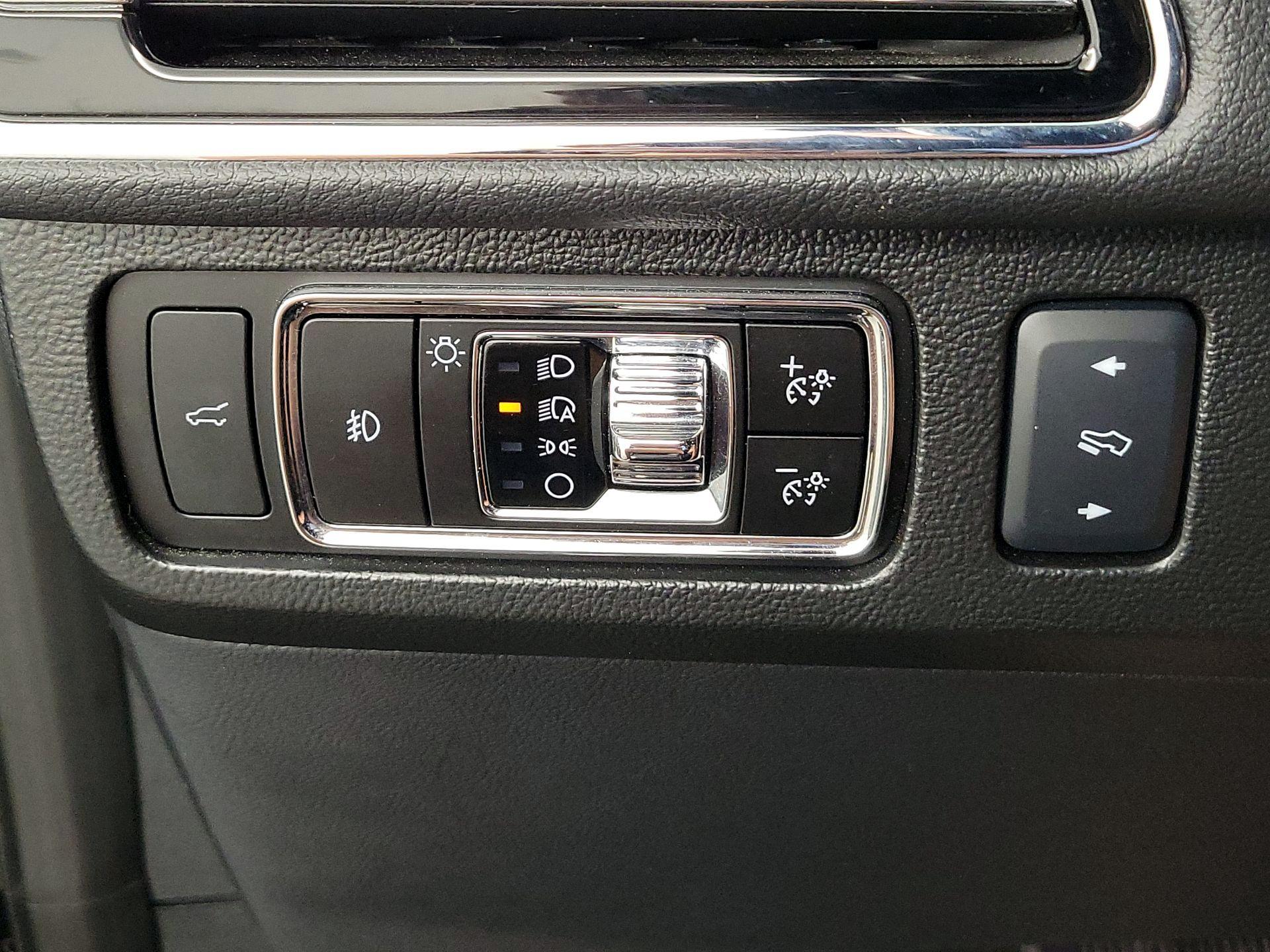 Thumbnail: 2024 Lincoln Navigator - 13