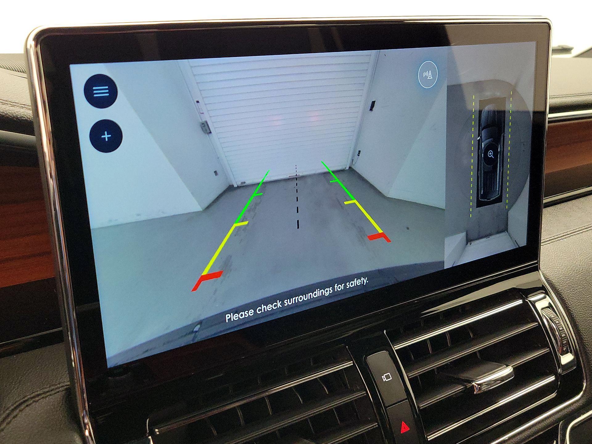 Thumbnail: 2024 Lincoln Navigator - 15