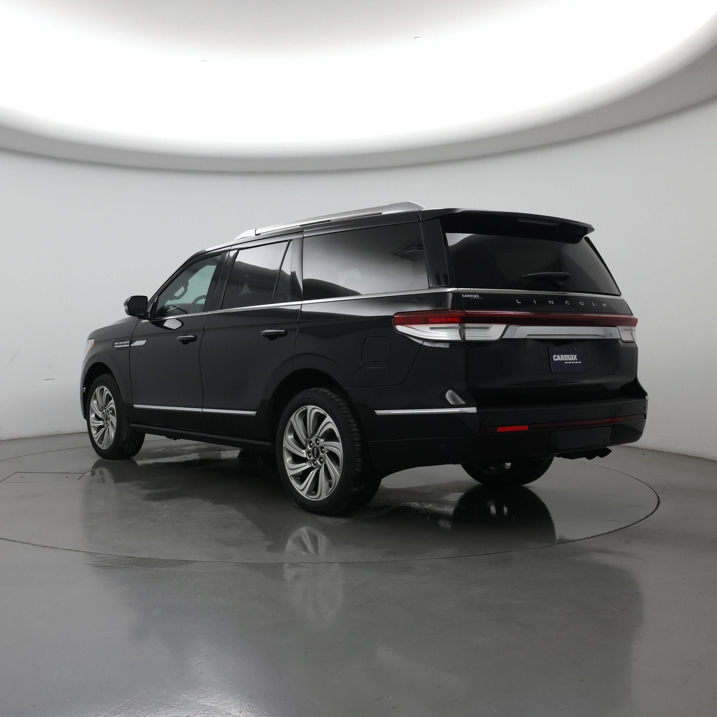 Thumbnail: 2024 Lincoln Navigator - 2