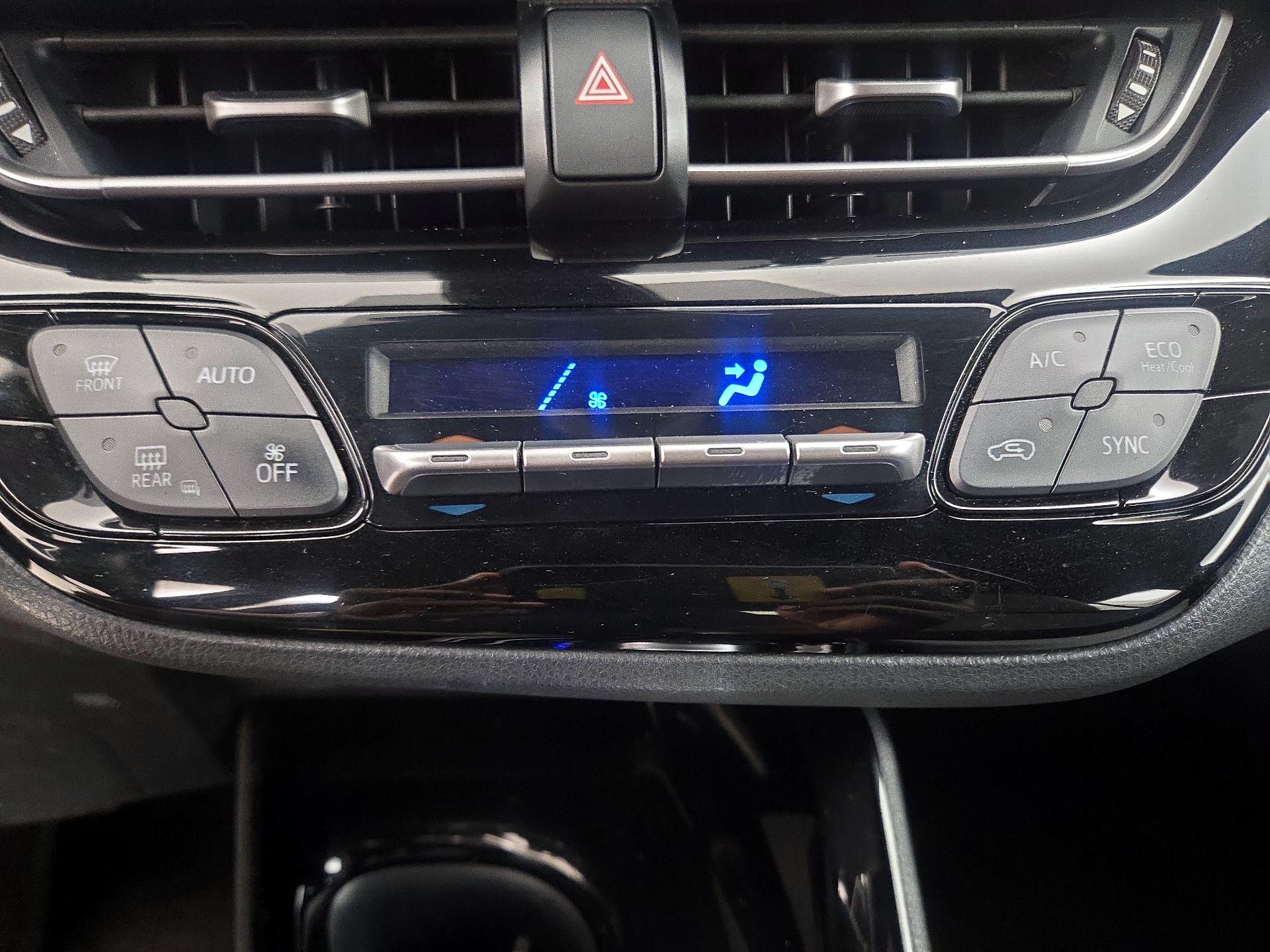 Thumbnail: 2019 Toyota C-HR - 16