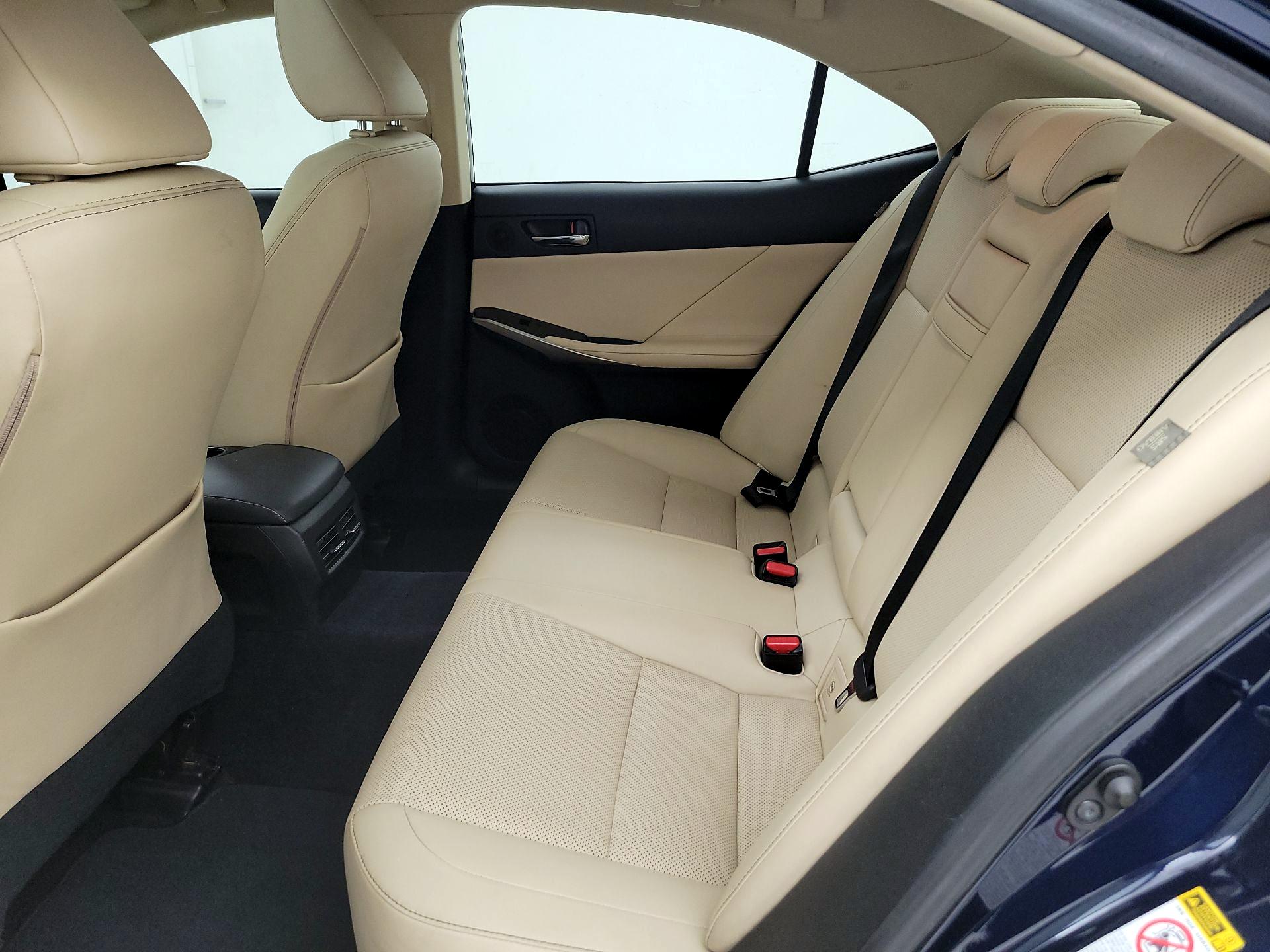 Thumbnail: 2014 Lexus IS - 19