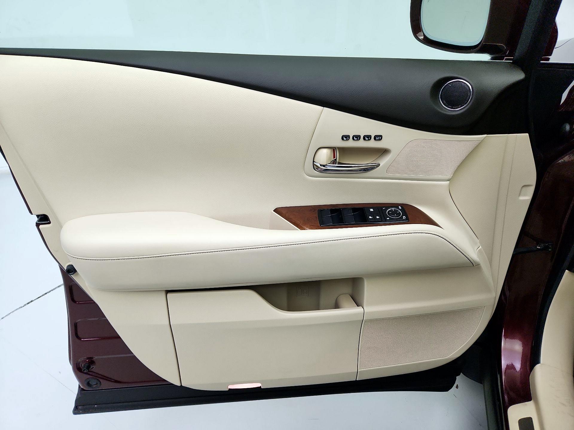 Thumbnail: 2015 Lexus RX - 12