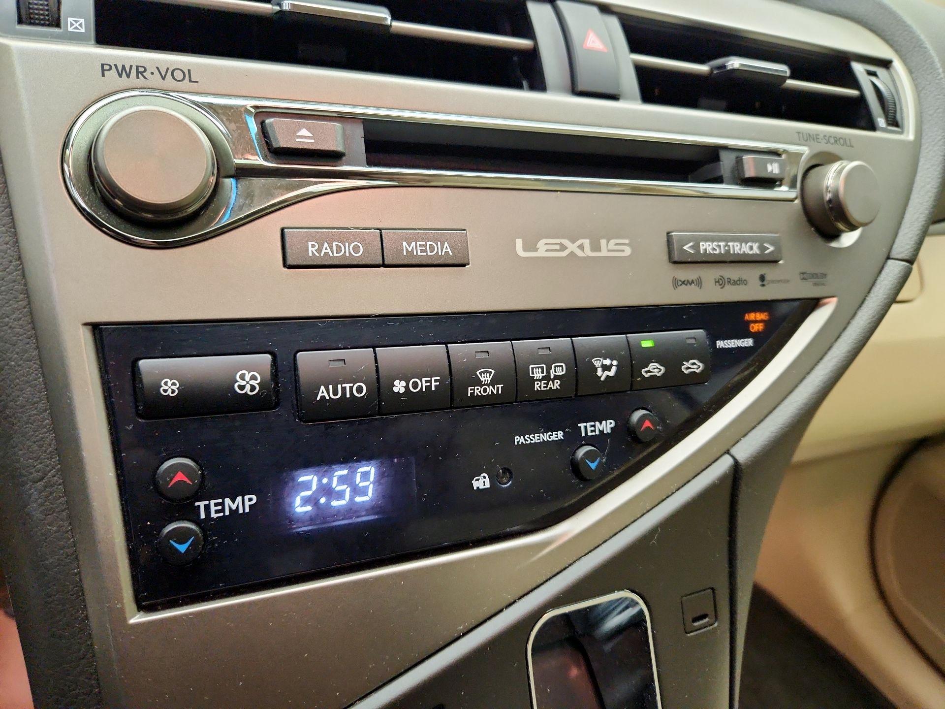 Thumbnail: 2015 Lexus RX - 17