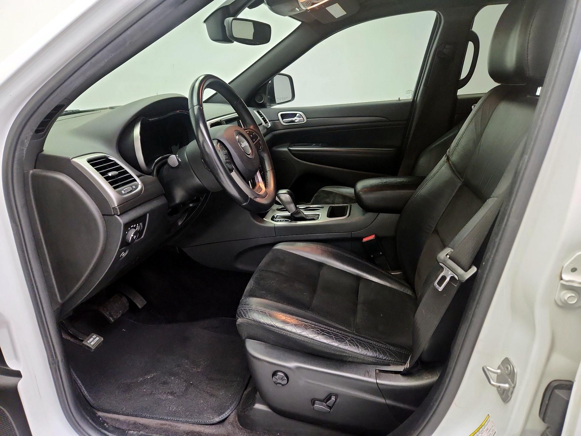 Thumbnail: 2018 Jeep Grand Cherokee - 11