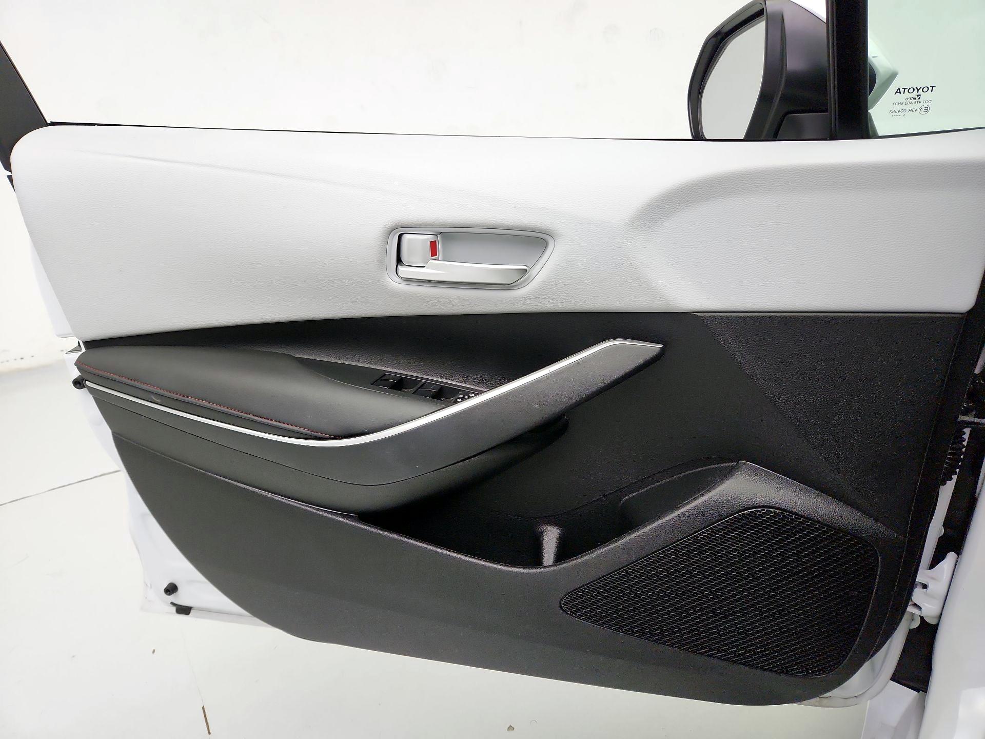 Thumbnail: 2024 Toyota Corolla - 12