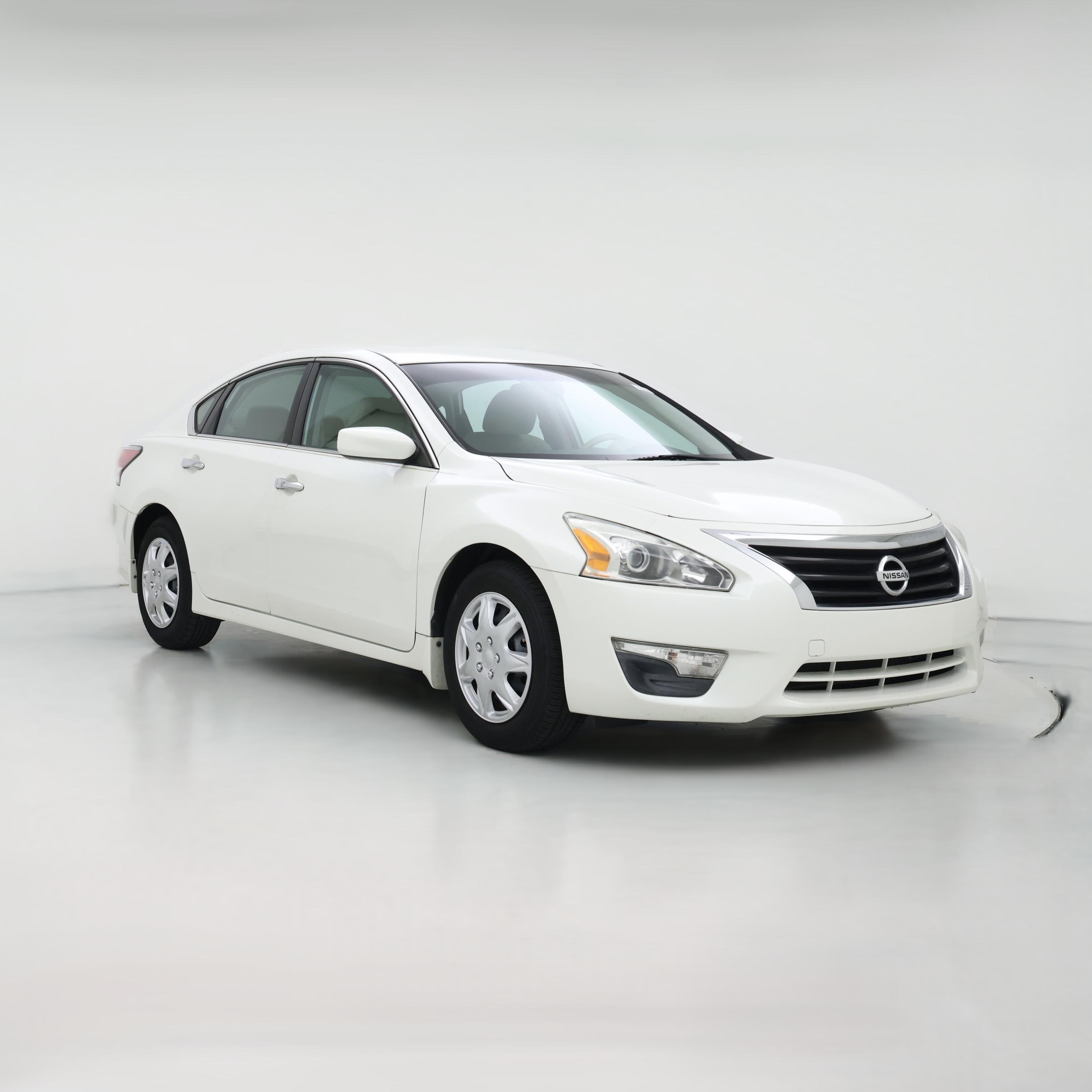 Thumbnail: 2015 Nissan Altima - 1