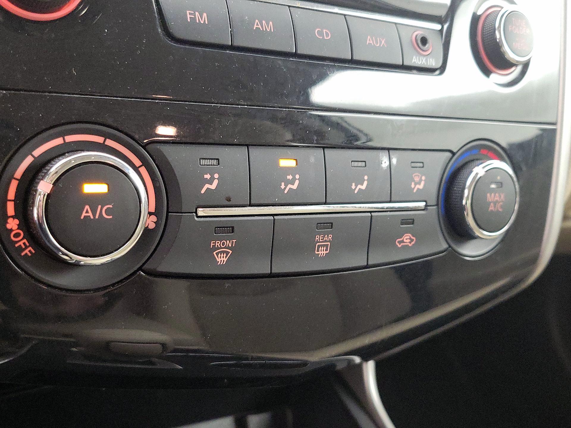 Thumbnail: 2015 Nissan Altima - 15