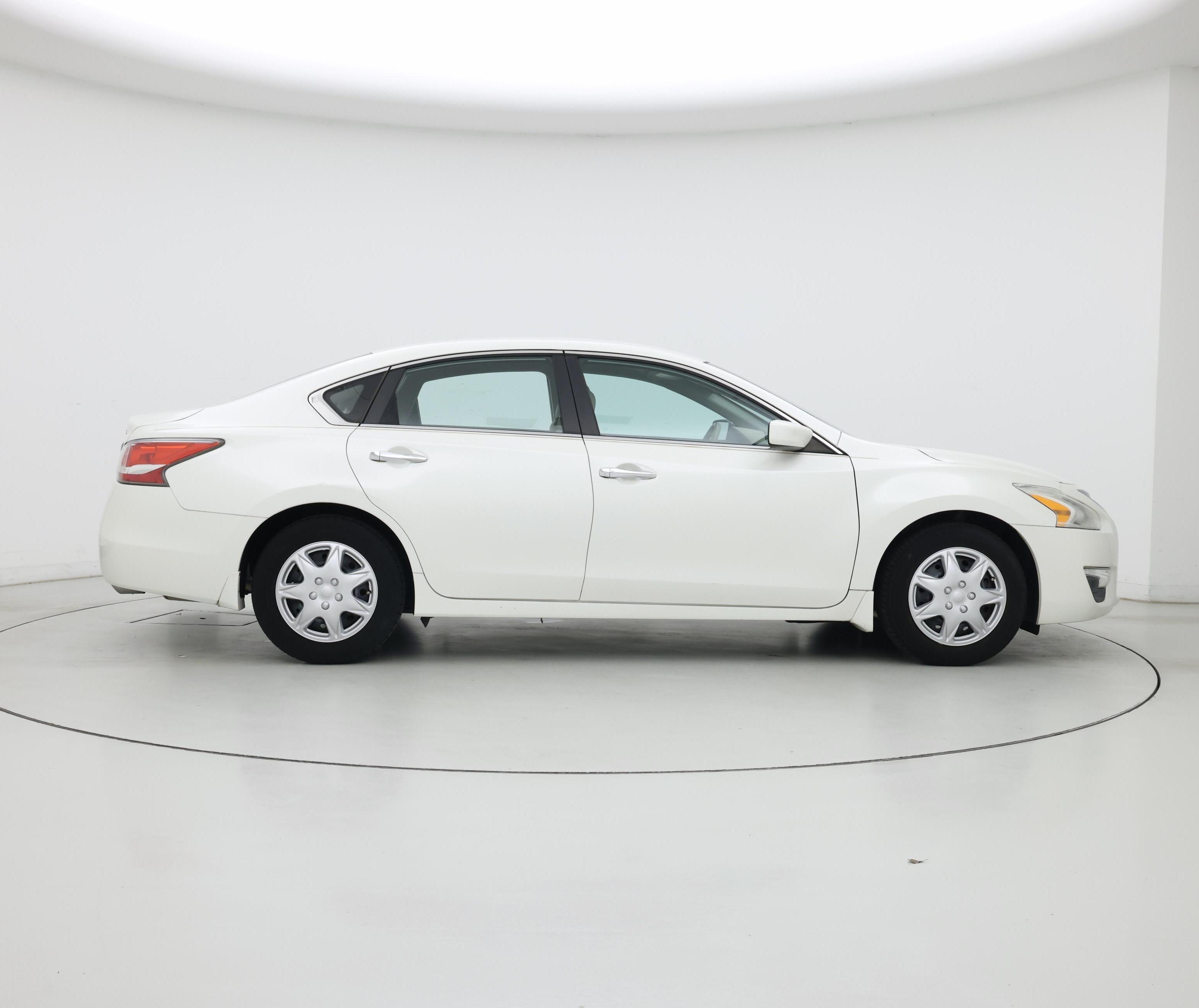 Thumbnail: 2015 Nissan Altima - 7