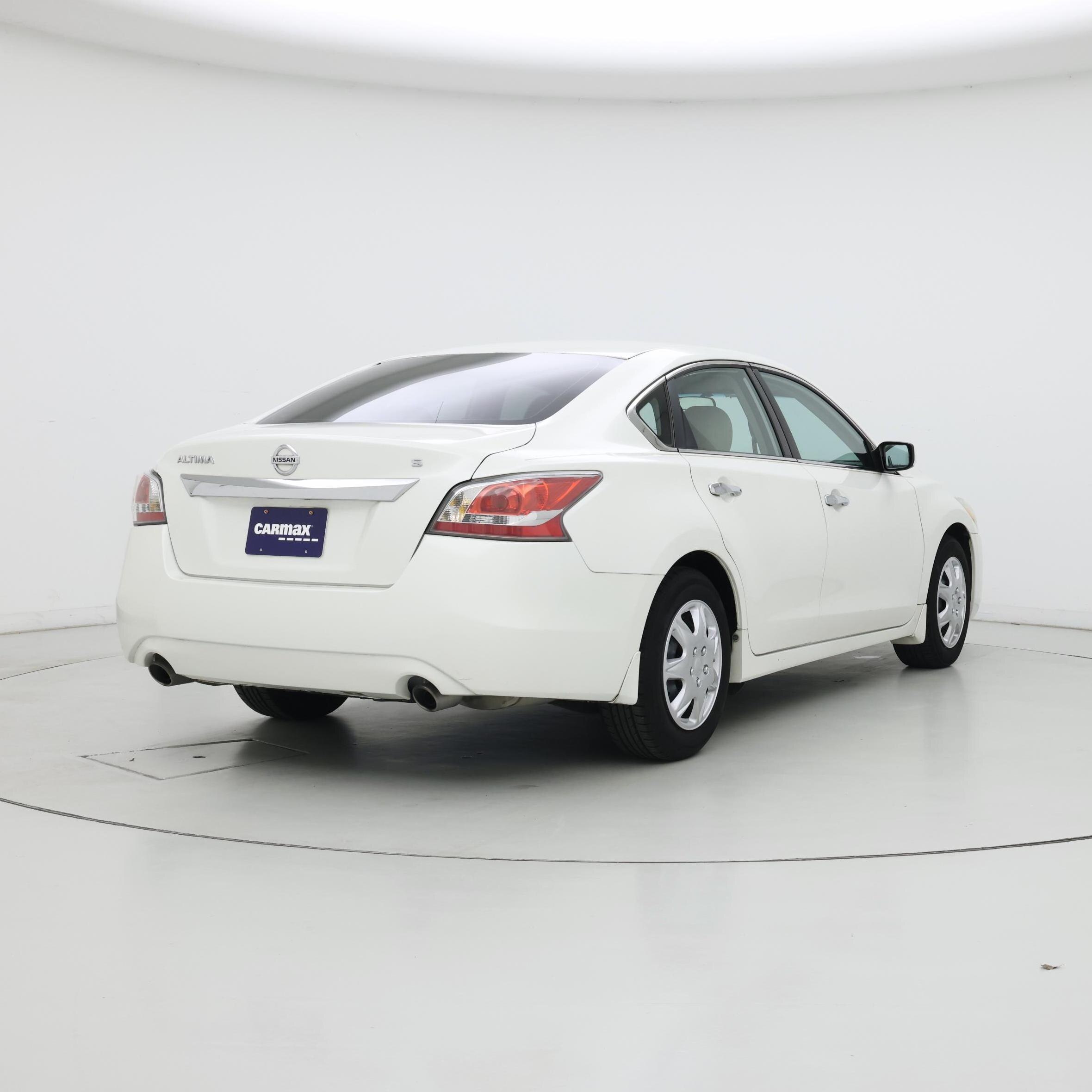 Thumbnail: 2015 Nissan Altima - 8