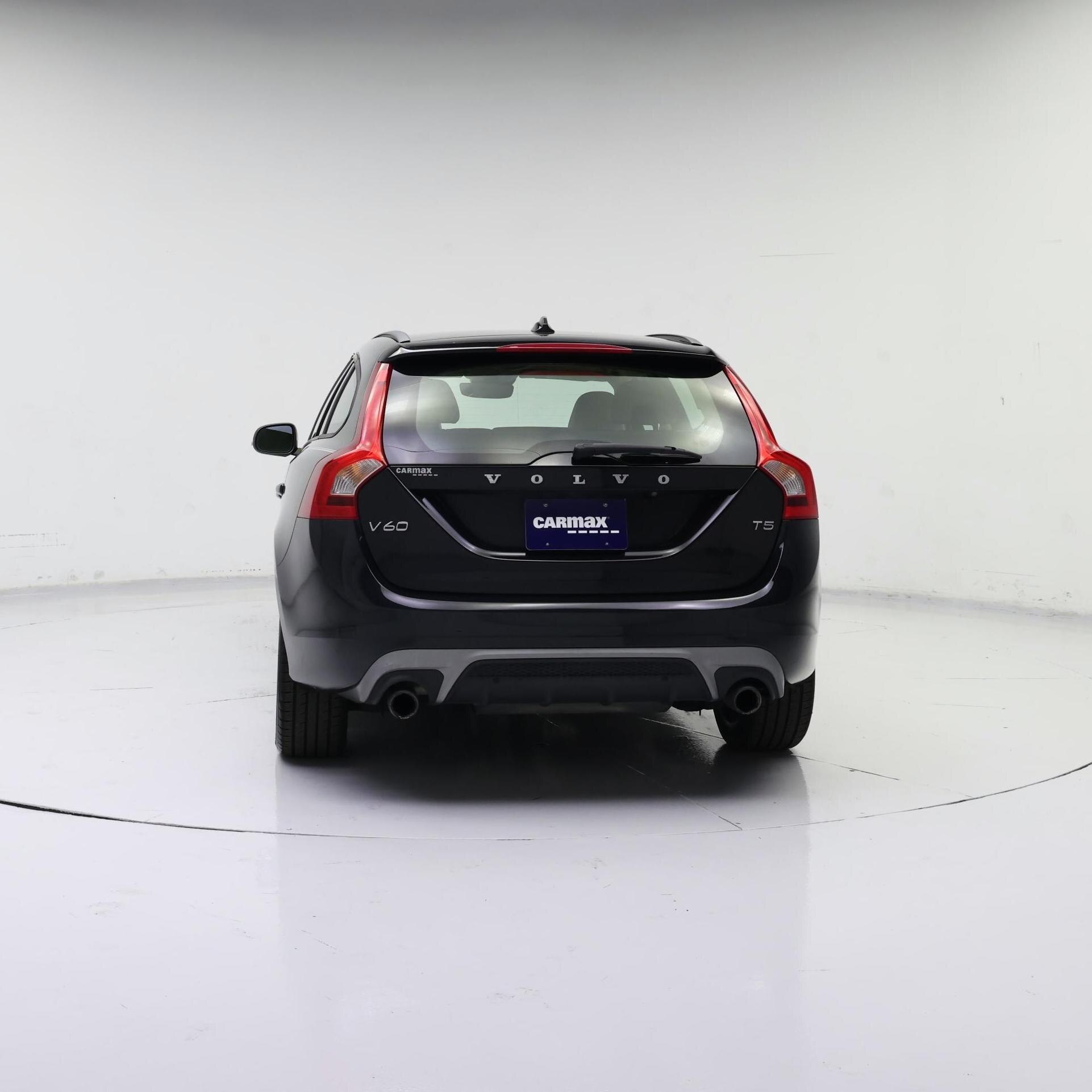 Thumbnail: 2018 Volvo V60 - 6