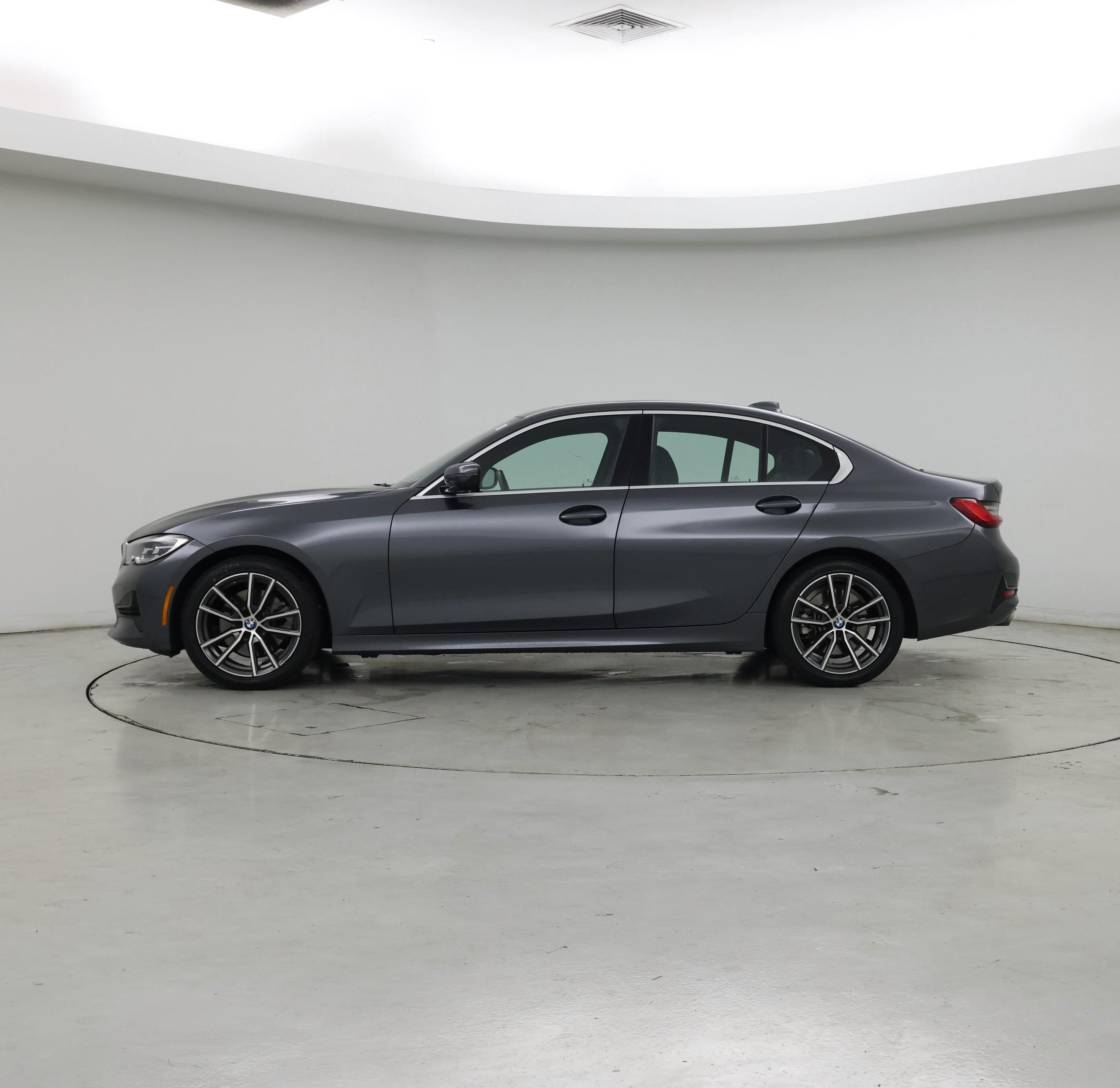 Thumbnail: 2020 BMW 3 Series - 3