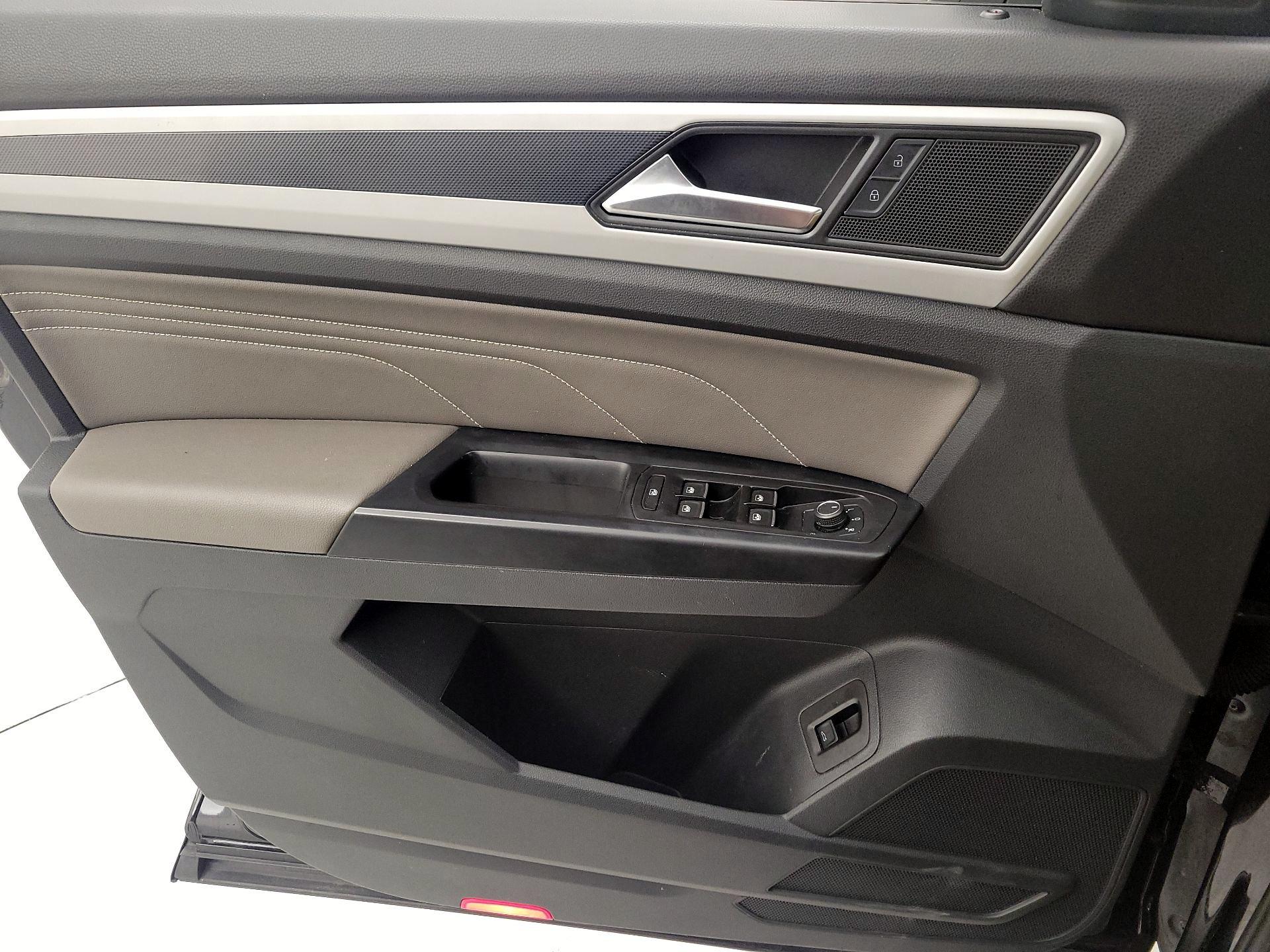 Thumbnail: 2021 Volkswagen Atlas - 12