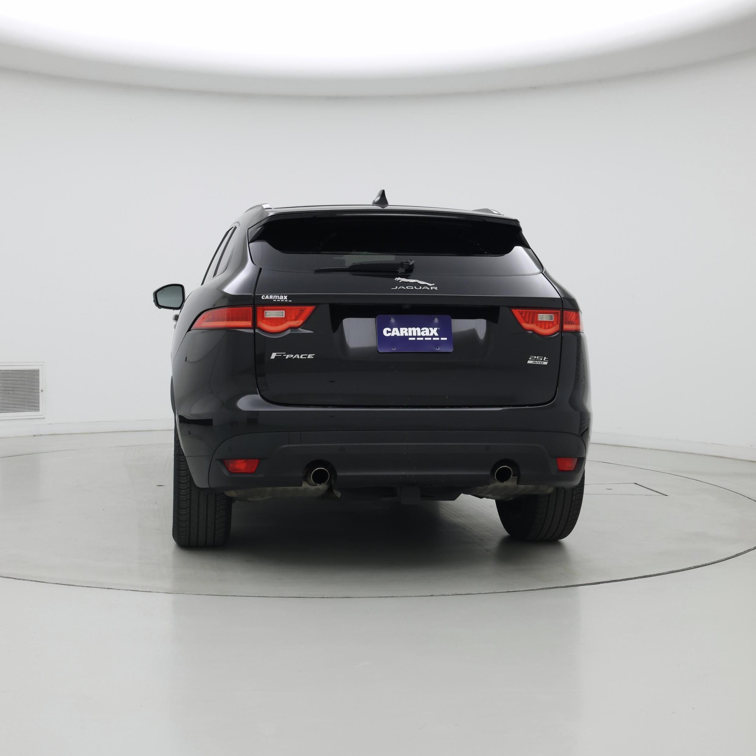 Thumbnail: 2020 Jaguar F-Pace - 6