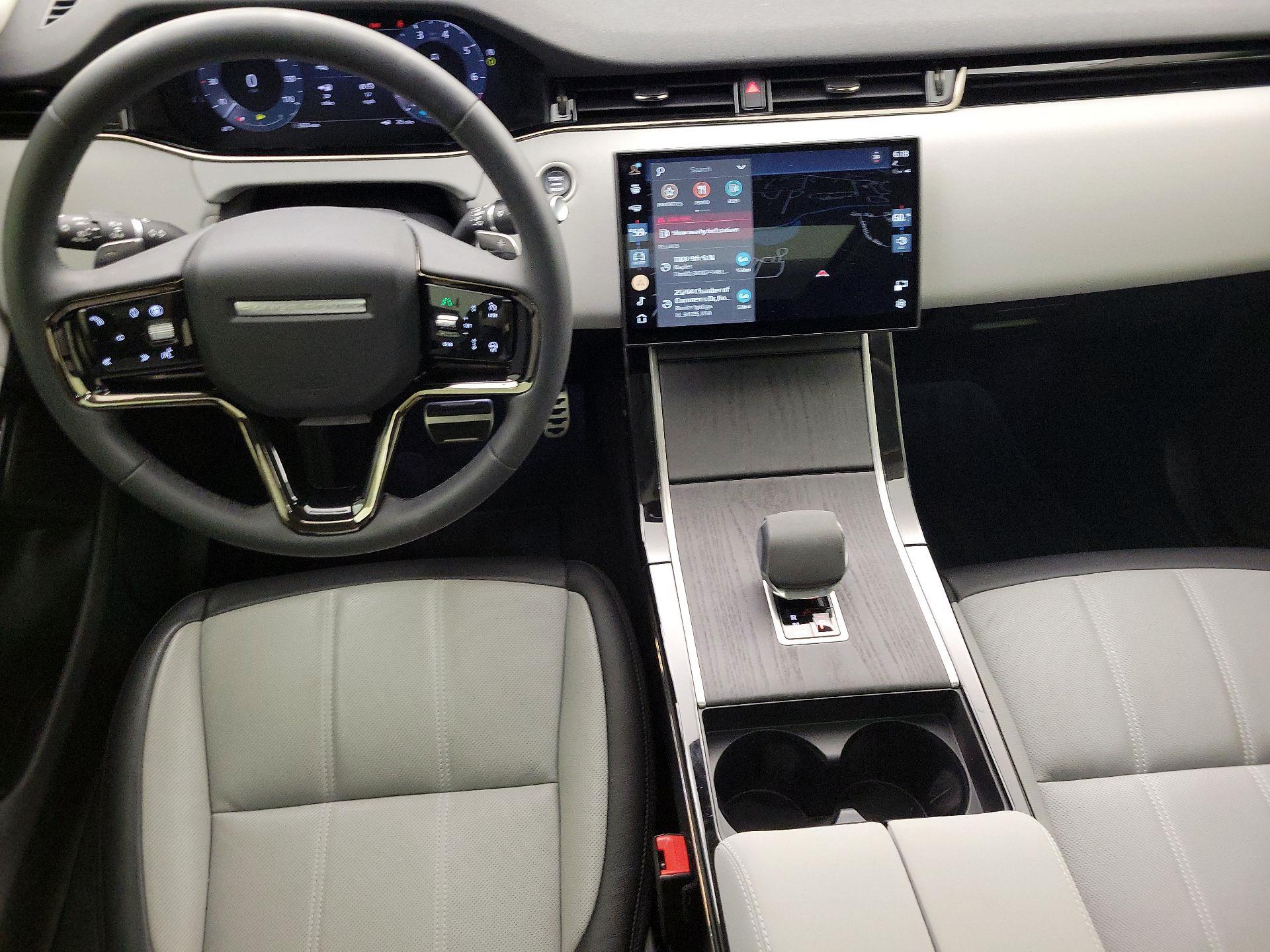 Thumbnail: 2024 Land Rover Range Rover Evoque - 9