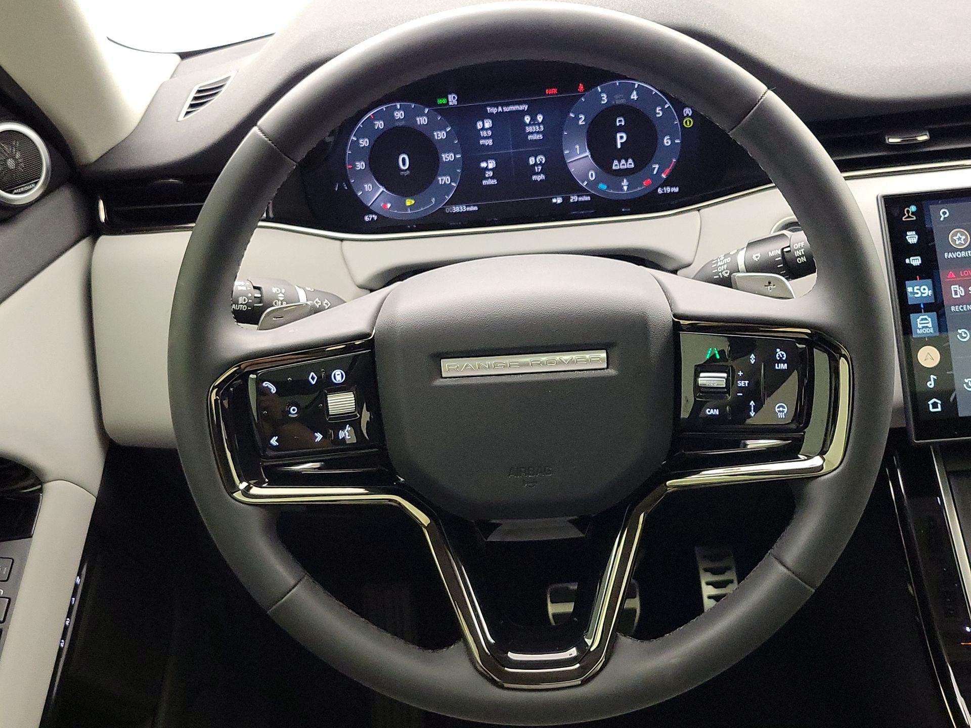 Thumbnail: 2024 Land Rover Range Rover Evoque - 10