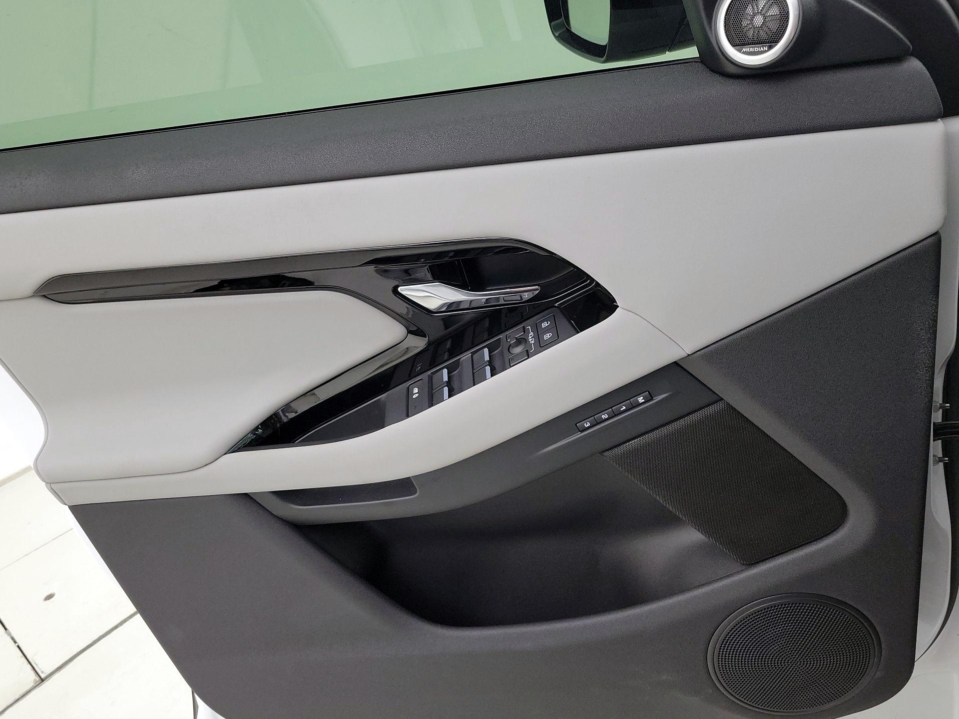 Thumbnail: 2024 Land Rover Range Rover Evoque - 12